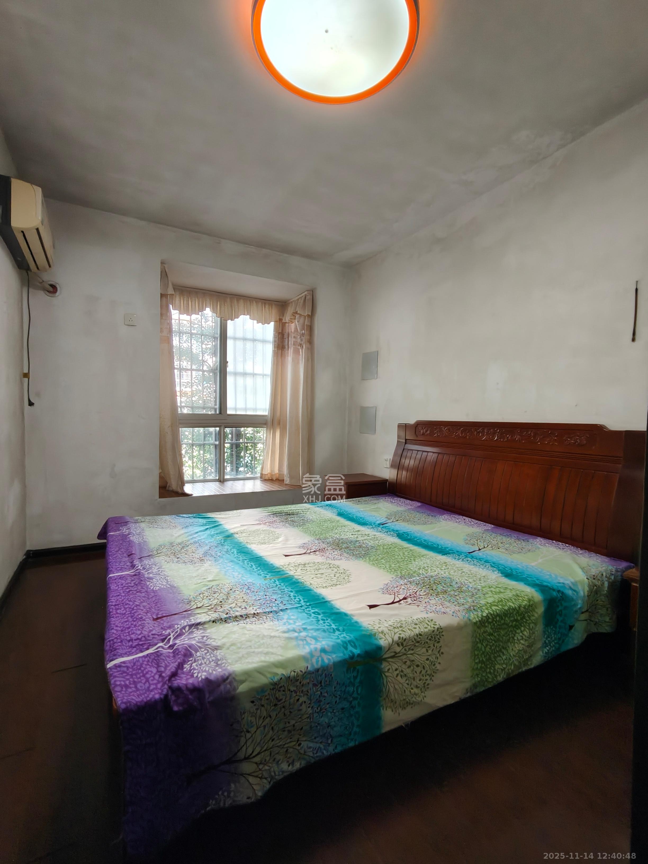 东方名都百草园  3室2厅1卫    1600.0元/月室内图