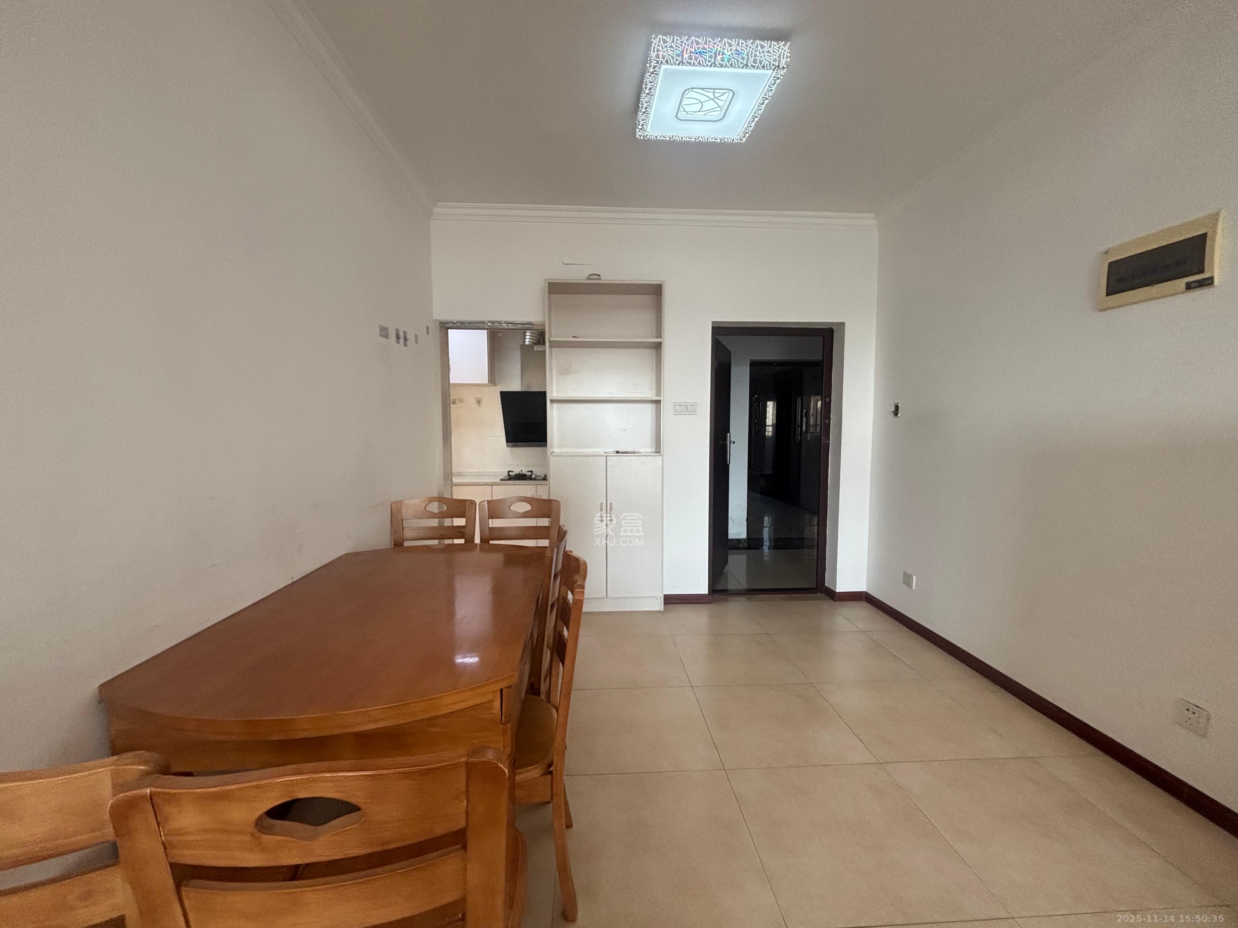 中建芙蓉嘉苑  3室2厅2卫    2200.0元/月室内图