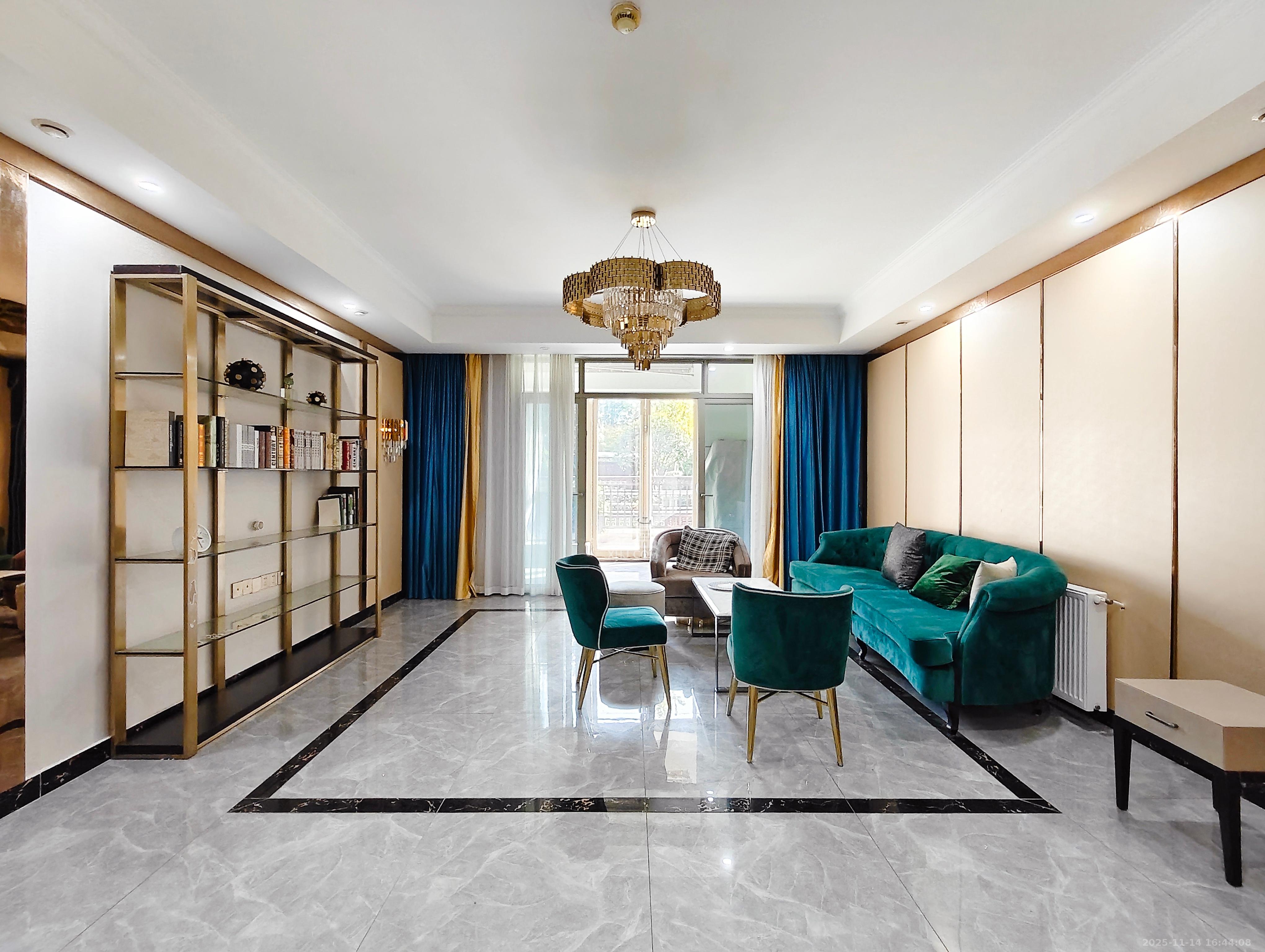 梅溪湖金茂府（金茂广场）（金茂览秀城）  3室2厅2卫    7500.0元/月