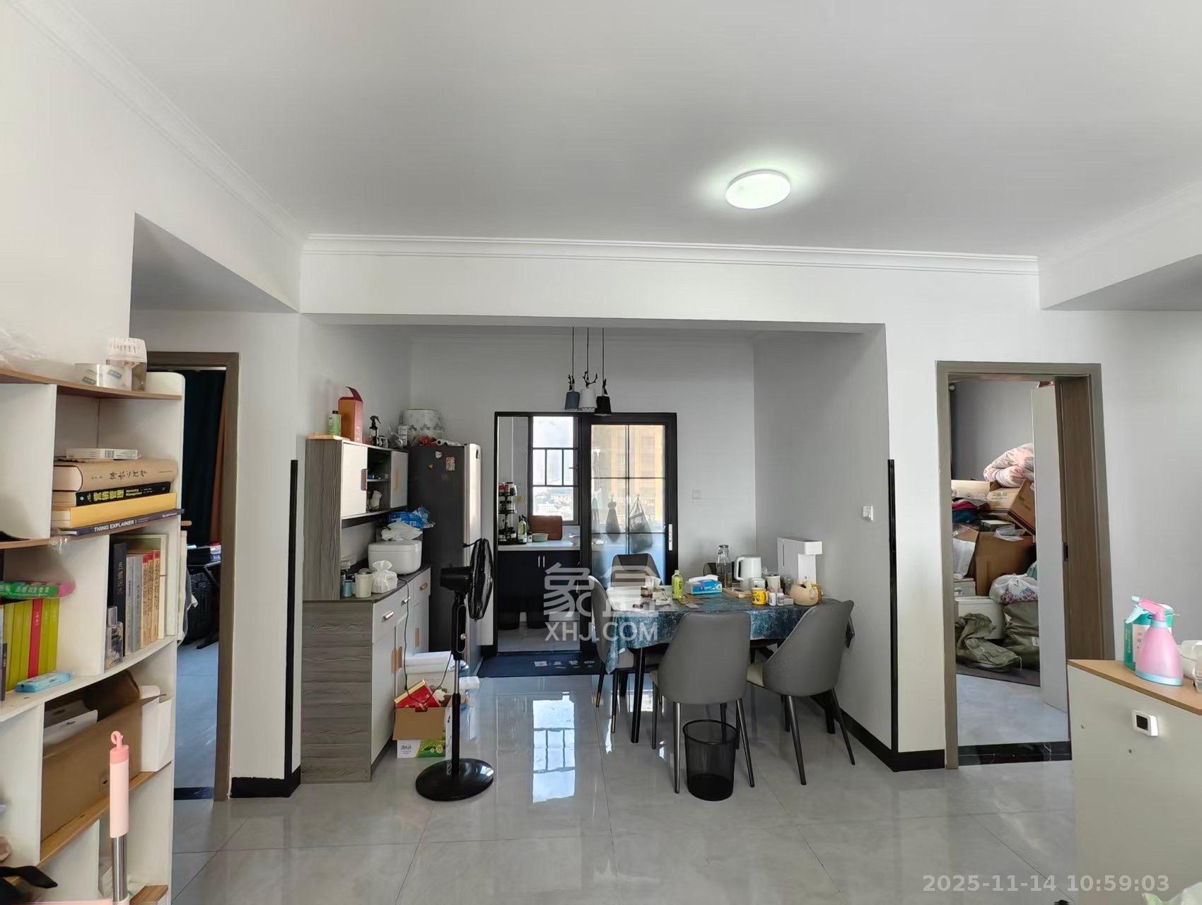 东合新苑  3室1厅1卫    2400.0元/月室内图