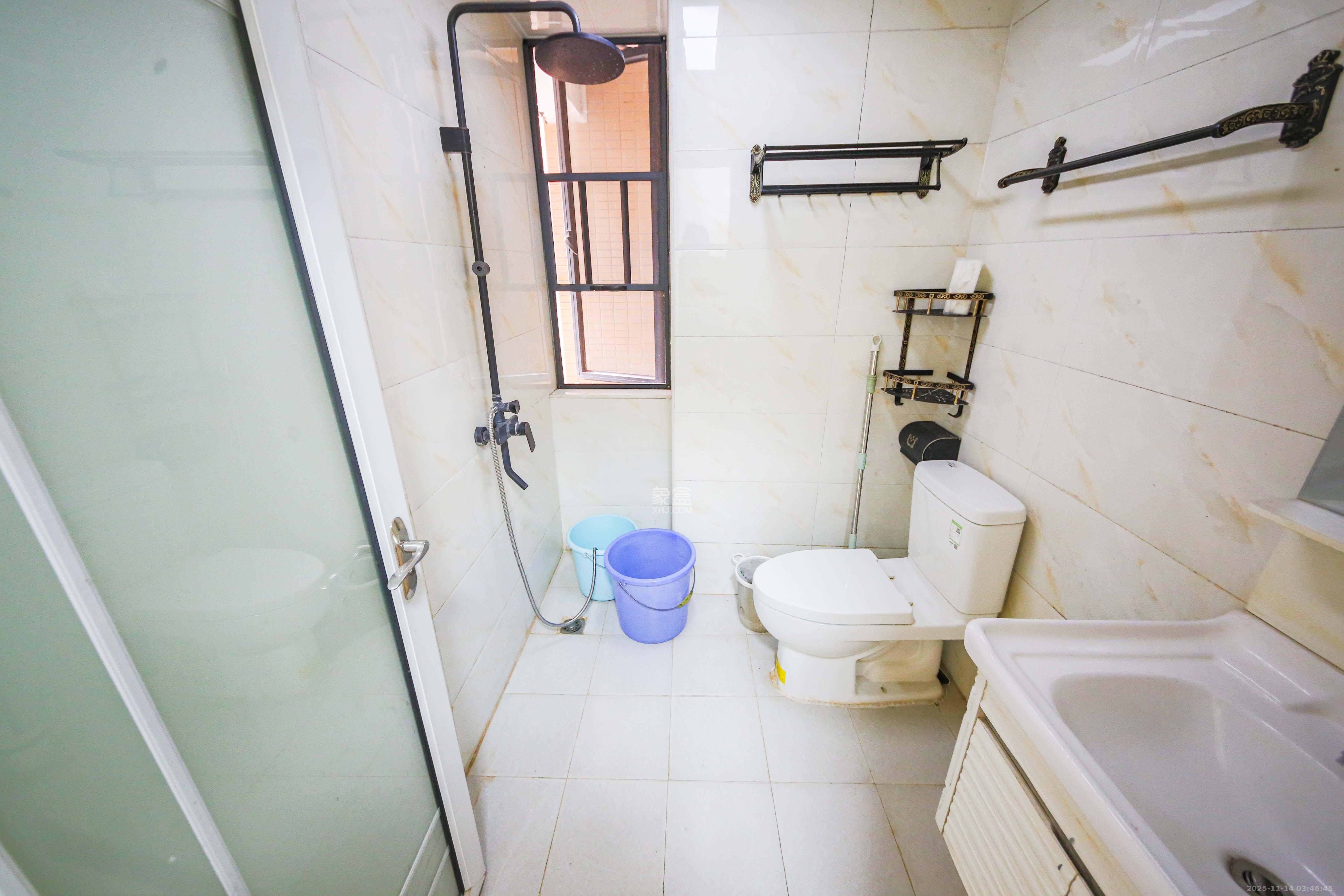 嘉福长安郡（融信澜悦、嘉福好美家园）  3室2厅1卫    98.0万卫生间