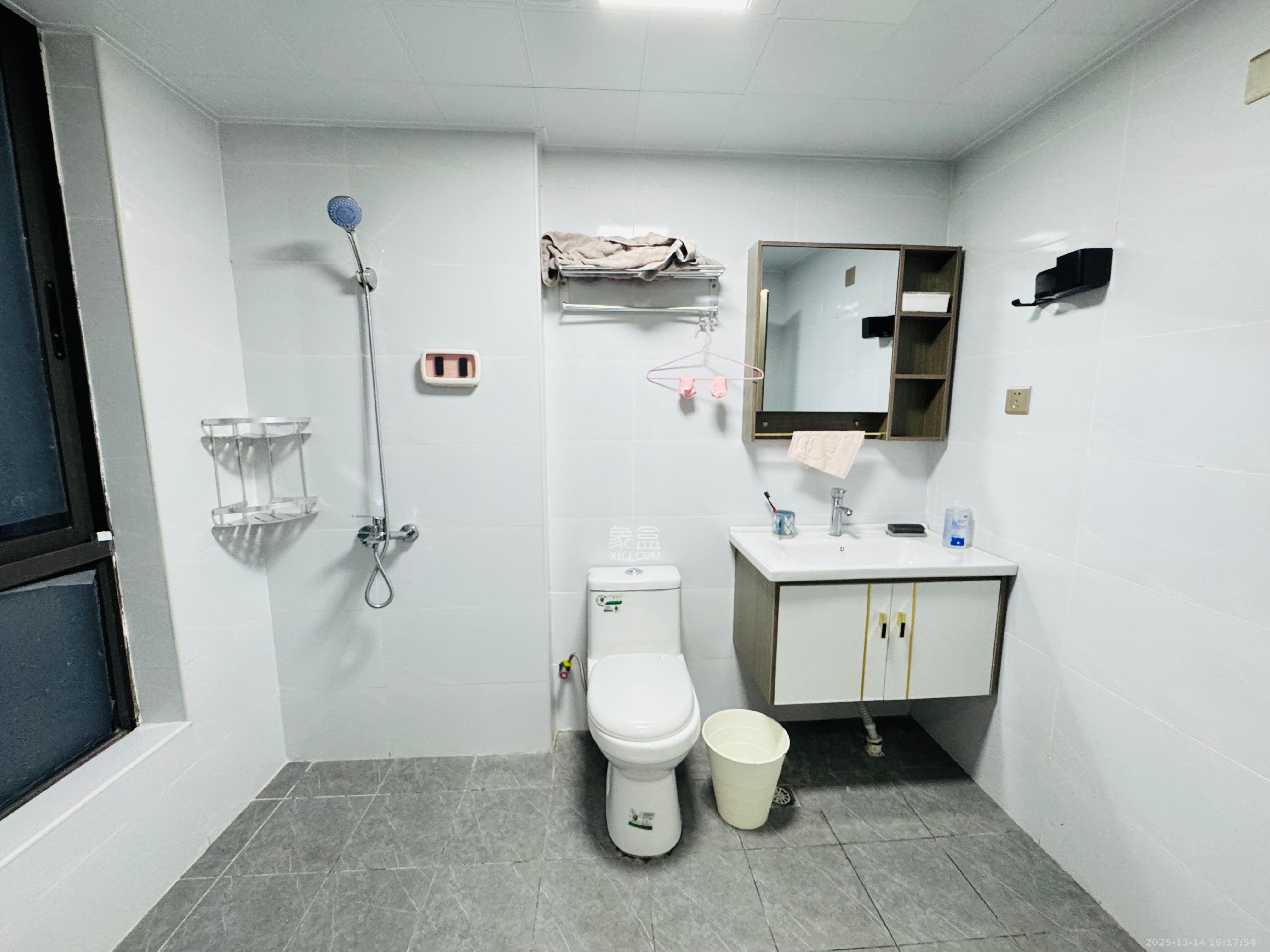 通用时代国际社区 4室2厅2卫 4800.0元/月 通用时代国际社区 4室2厅2卫 4800.0元/月室内图