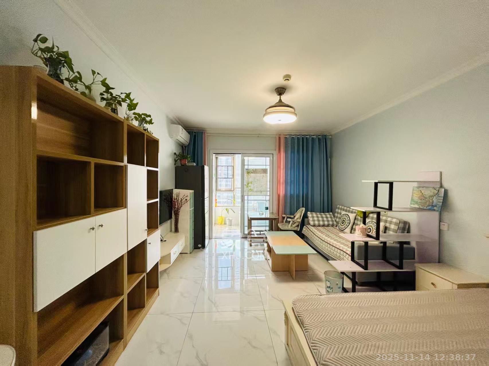 怡海星城  1室1厅1卫    1200.0元/月室内图