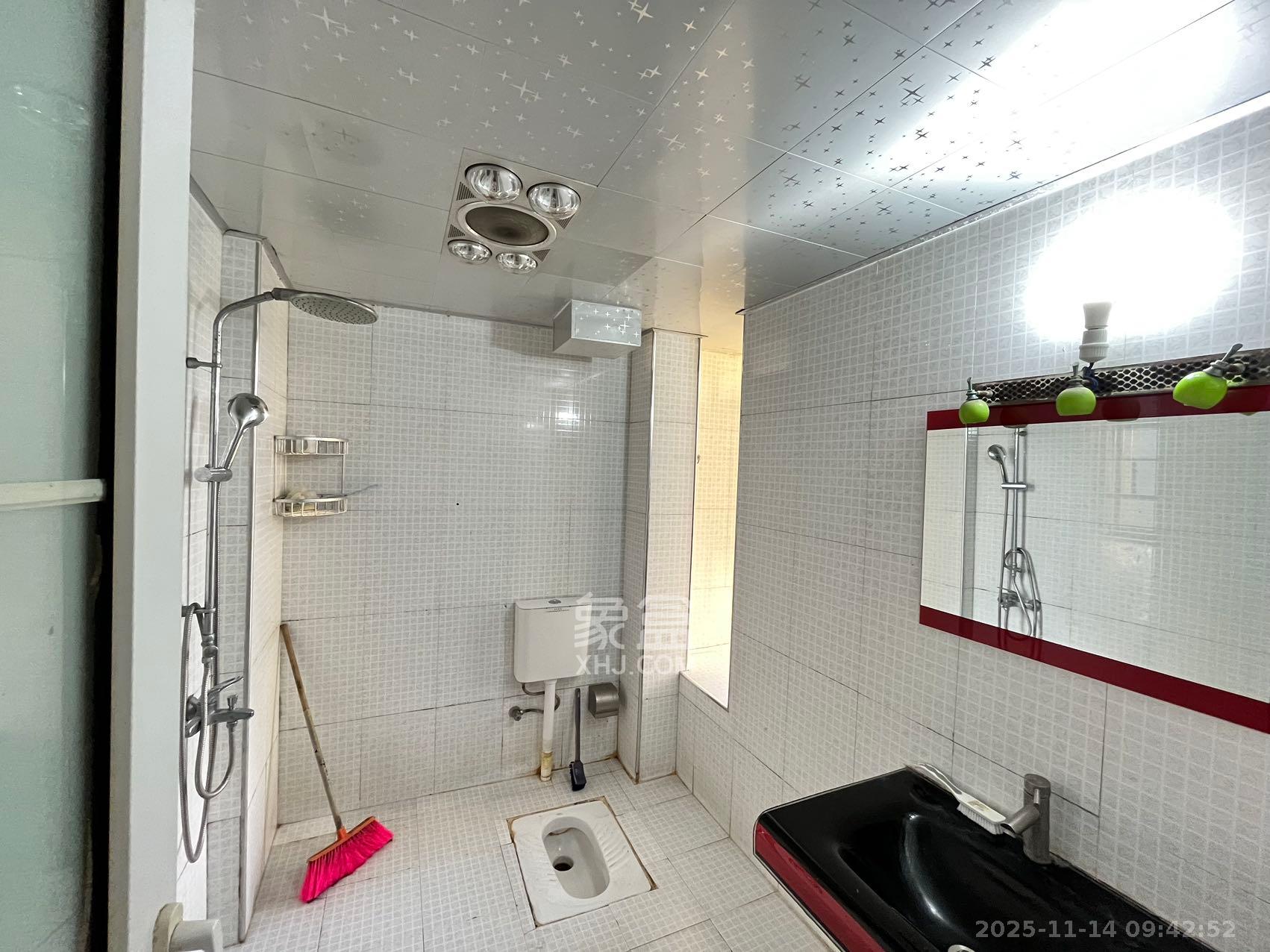 望兴景园一期 3室2厅1卫 2400.0元/月 望兴景园一期 3室2厅1卫 2400.0元/月室内图