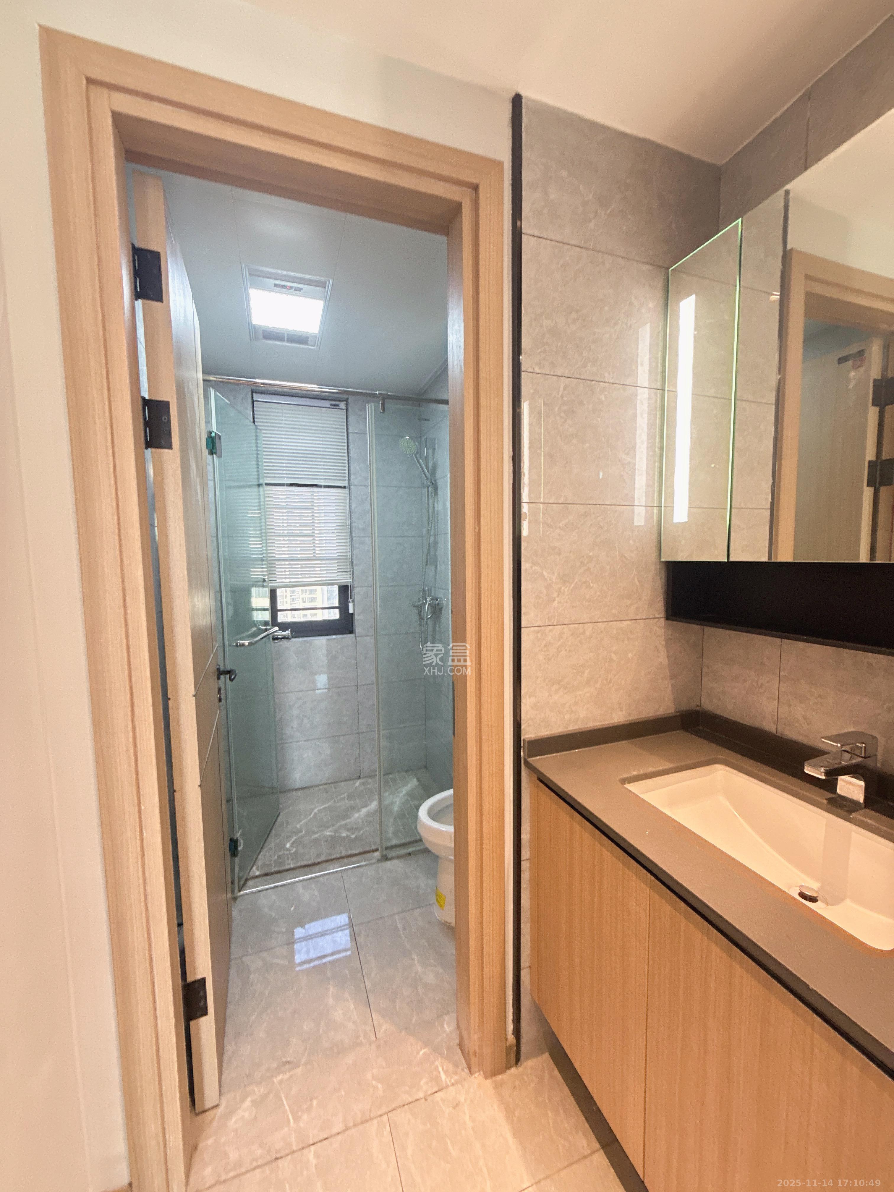 阳明山庄 2室2厅2卫 1100.0元/月 阳明山庄 2室2厅2卫 1100.0元/月室内图