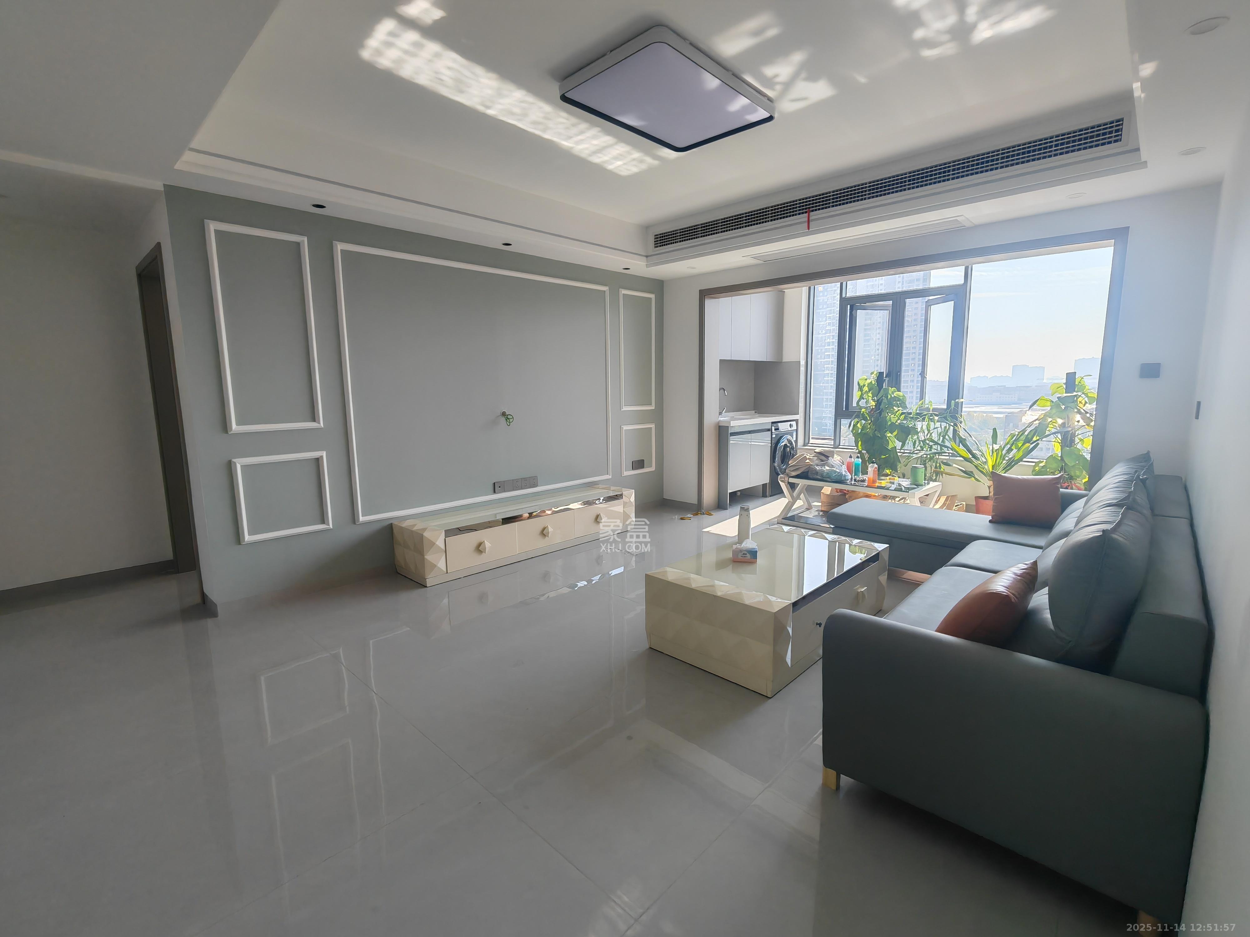 中梁星都荟  4室2厅2卫    1500.0元/月