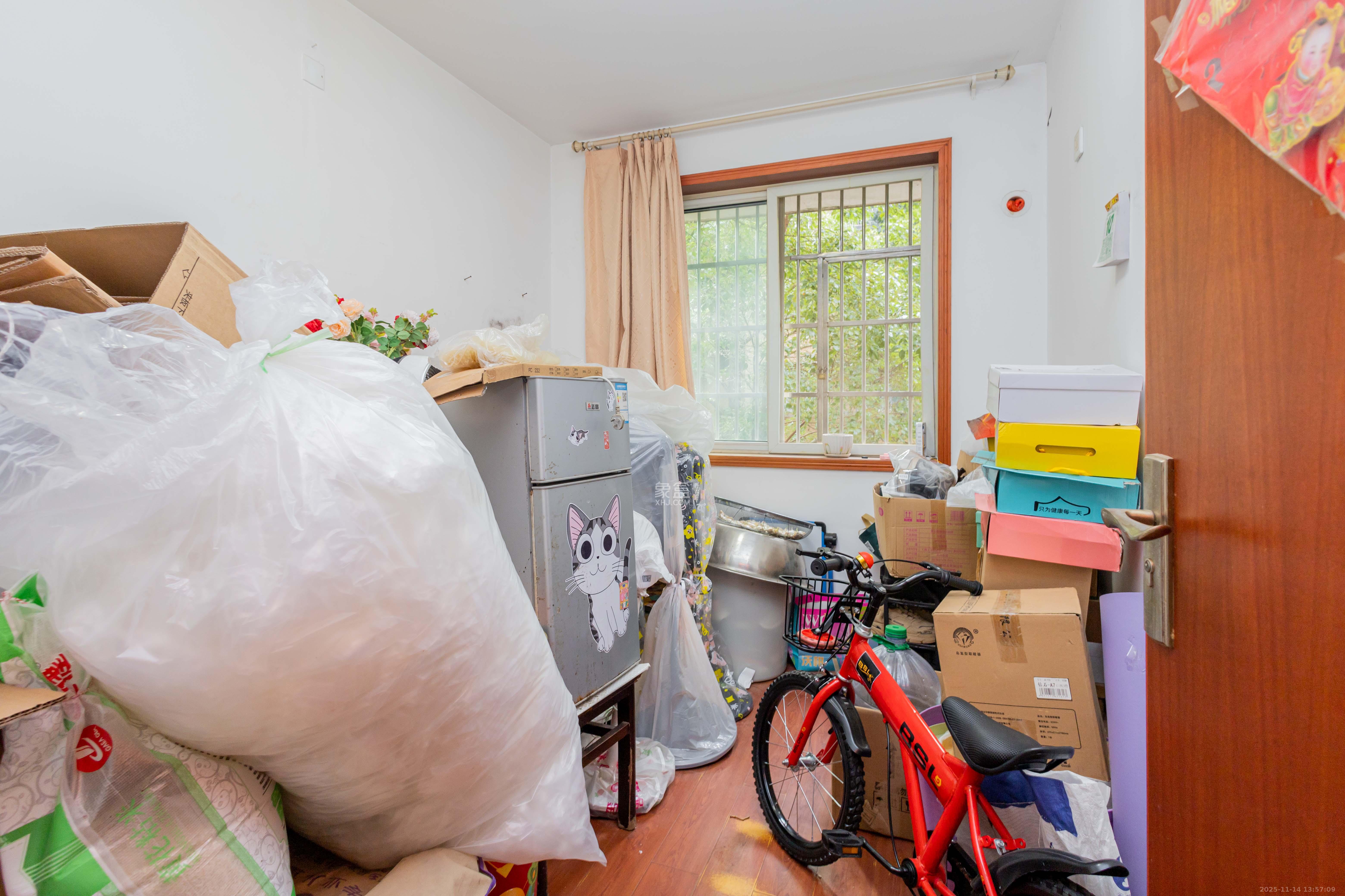 东岸锦城(东方人家) 3室2厅1卫 55.0万 东岸锦城(东方人家) 3室2厅1卫 55.0万卧室