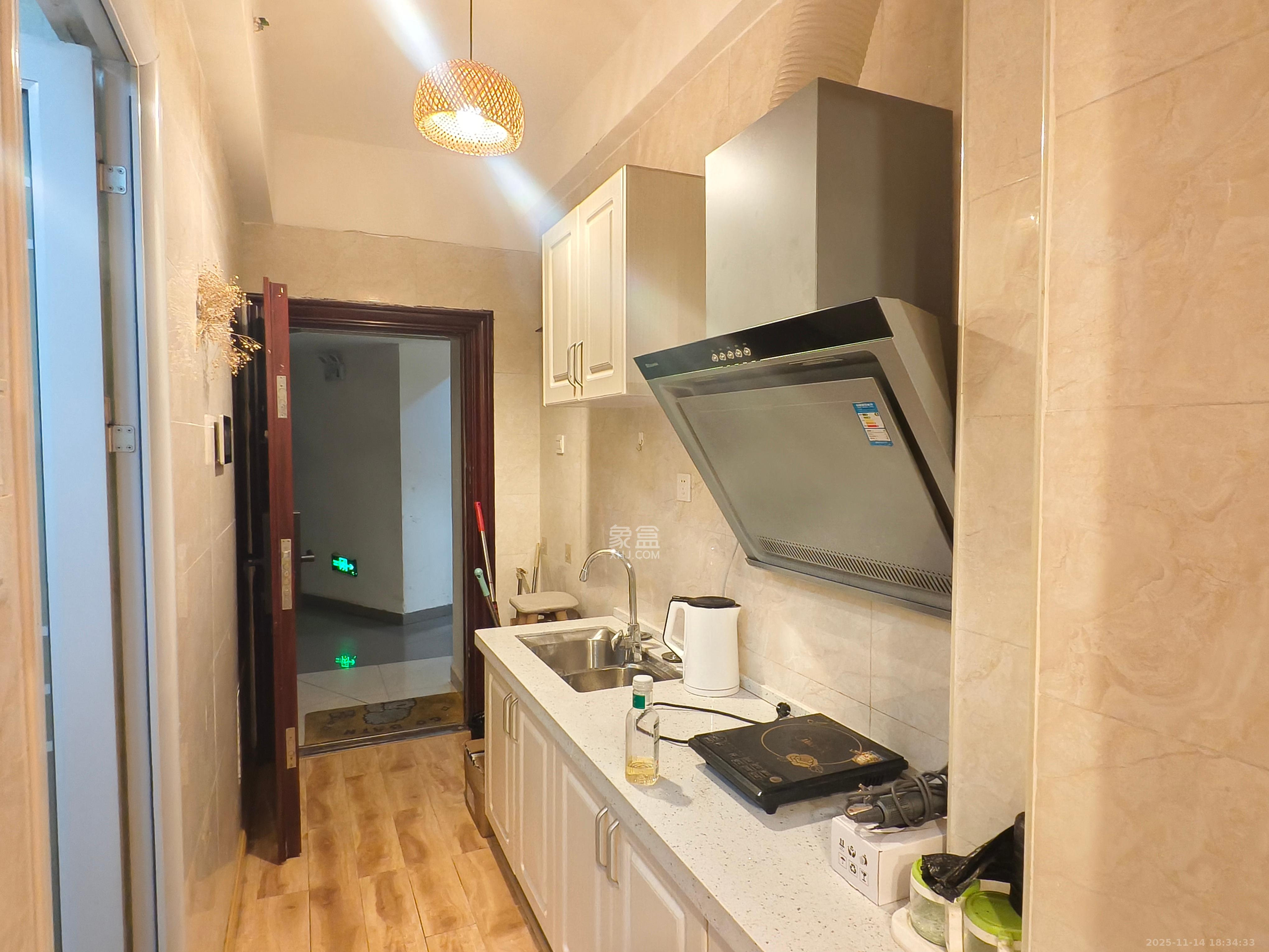 星宇V立方（旭和大厦）  1室1厅1卫    1200.0元/月室内图