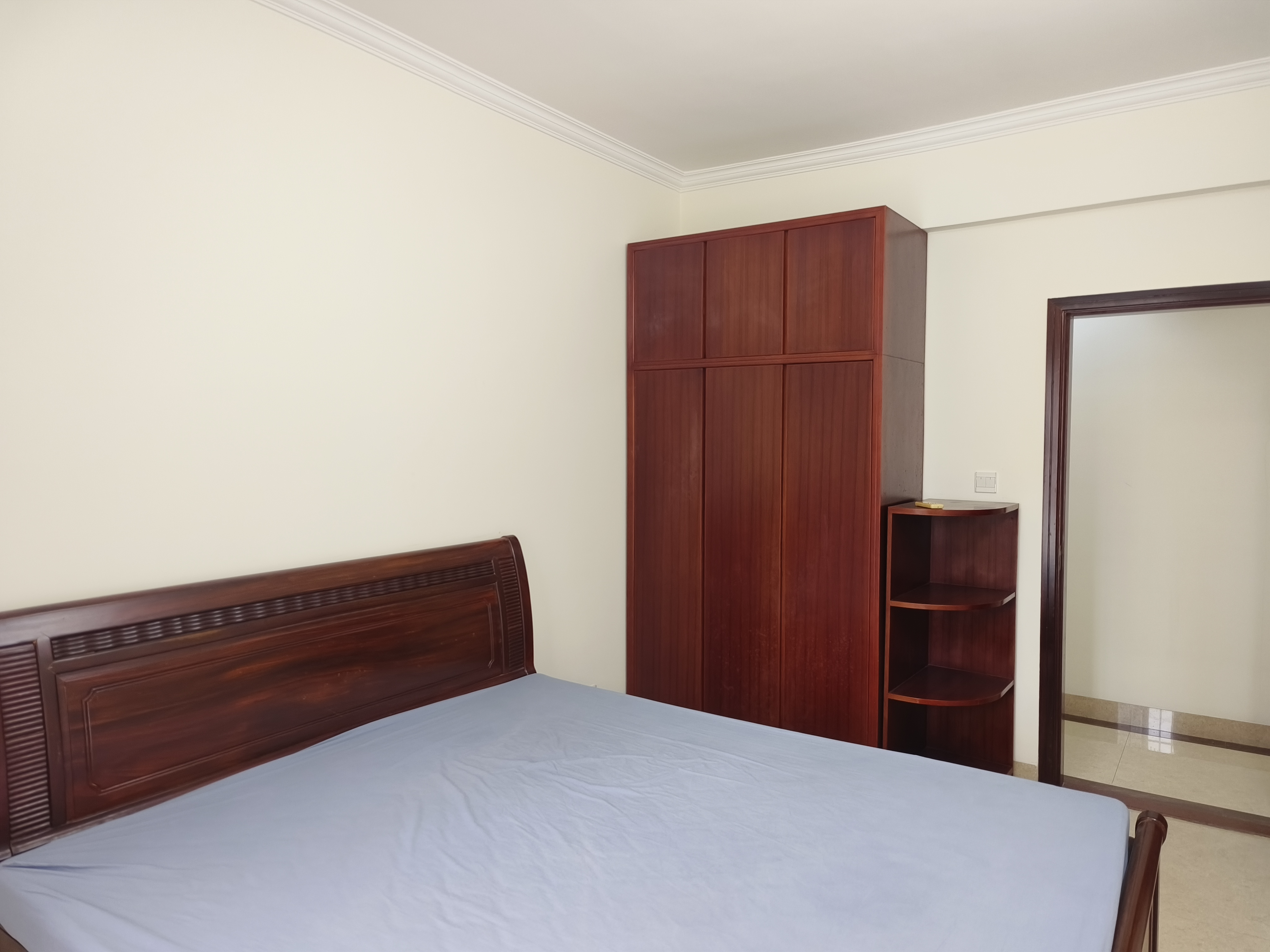 学苑公寓  3室2厅1卫    3500.0元/月室内图