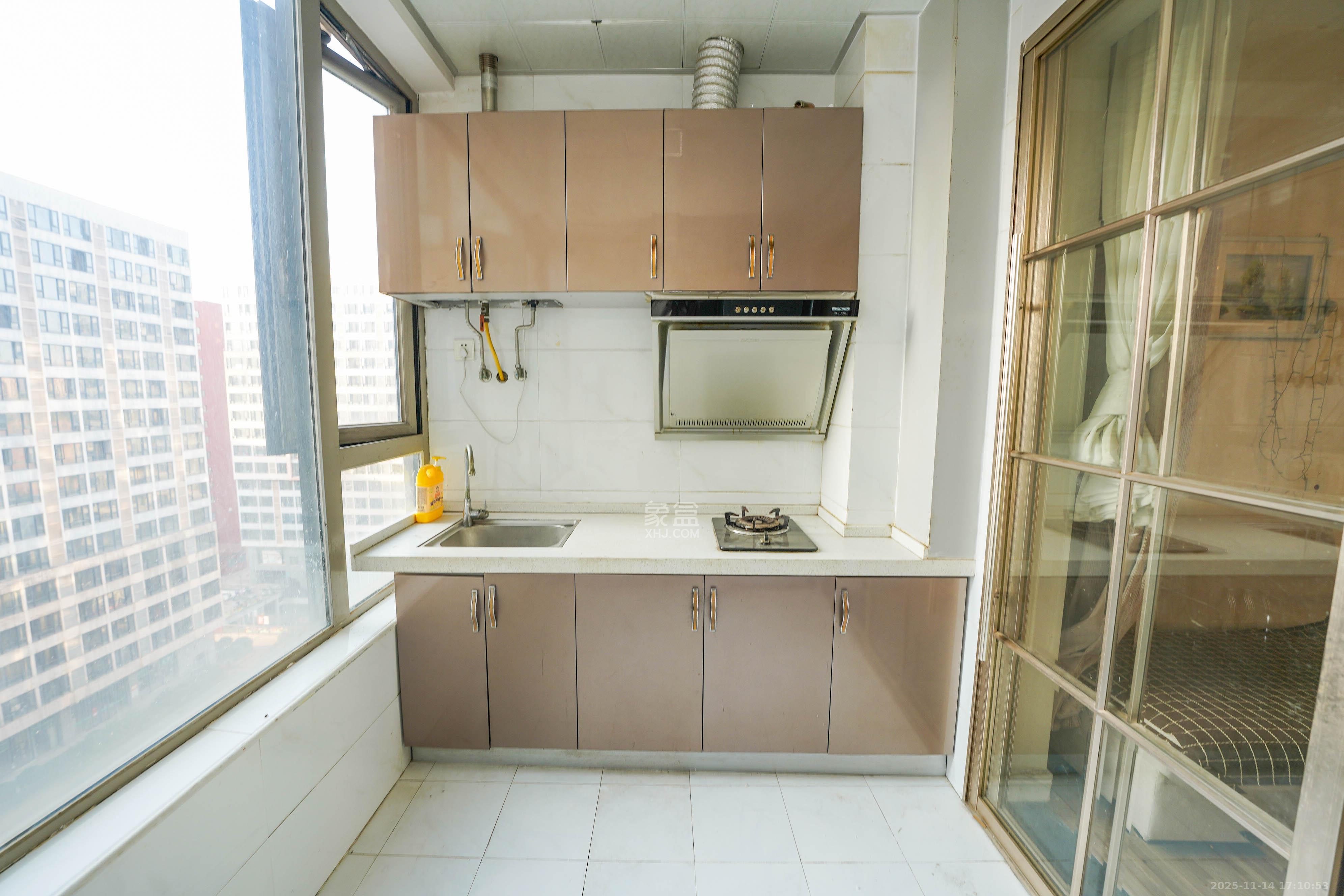 怡海星城  1室1厅1卫    12.5万厨房