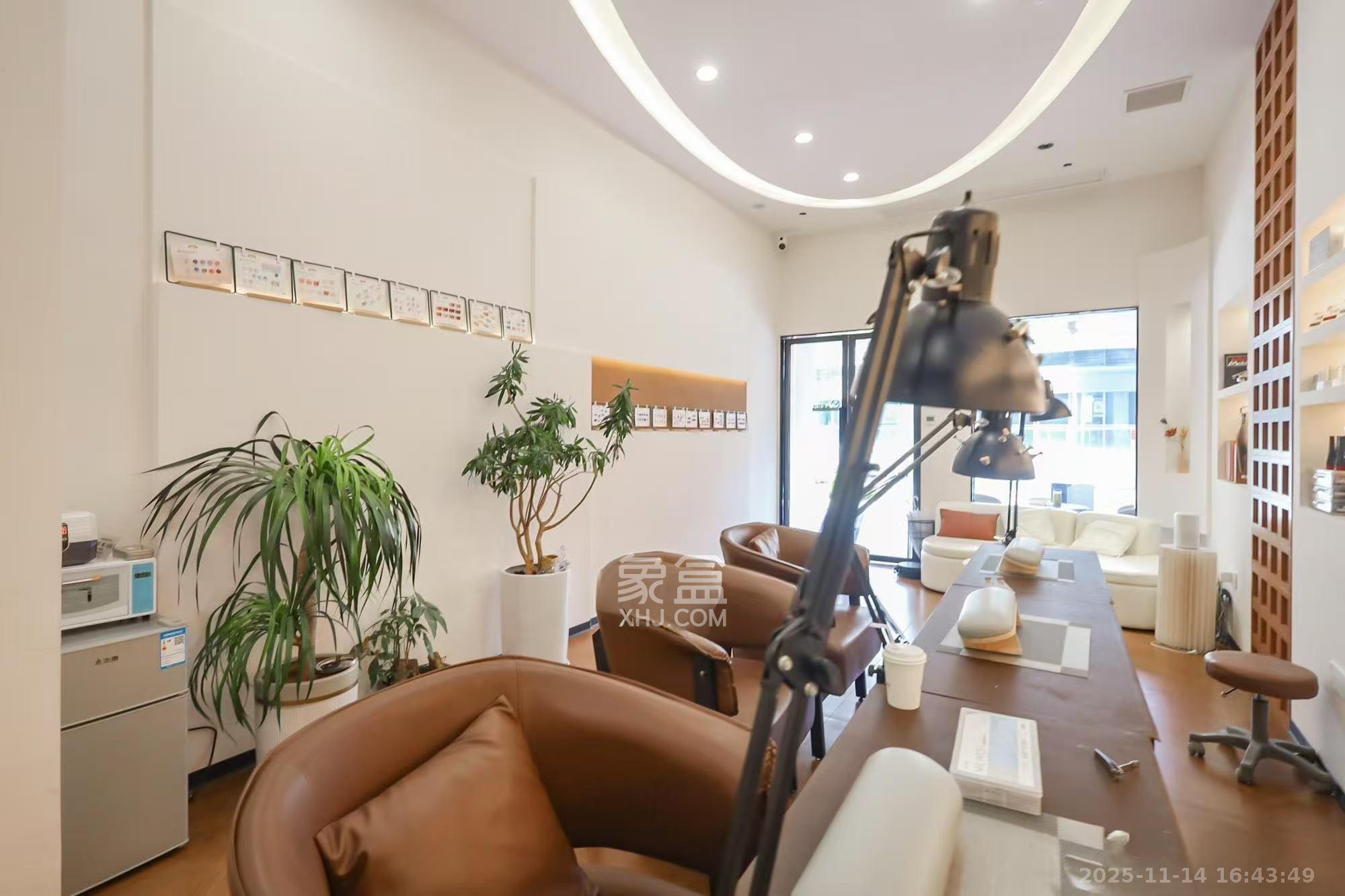 保利天禧C区   76.48㎡      7500.0元/月室内图