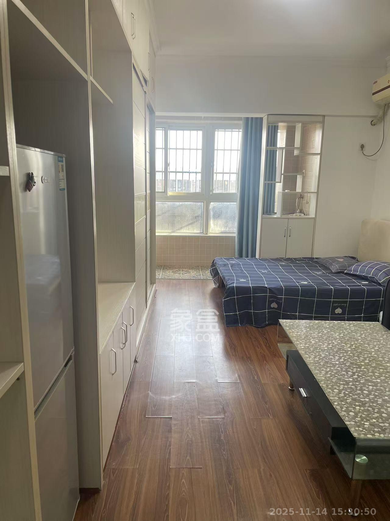 五矿紫湖香醍 1室1厅1卫 1000.0元/月 五矿紫湖香醍 1室1厅1卫 1000.0元/月室内图