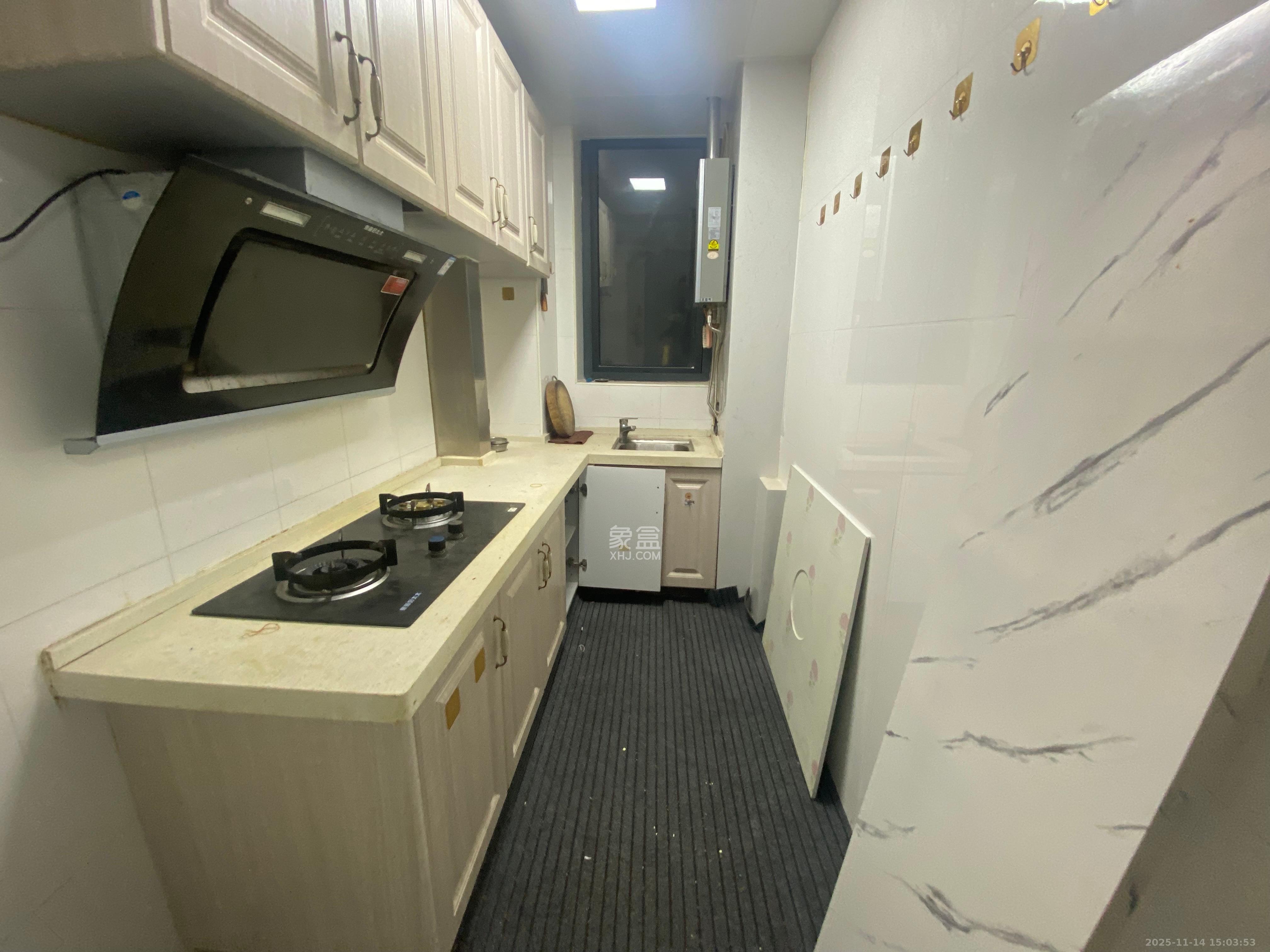 中天广场  2室1厅1卫    2600.0元/月室内图