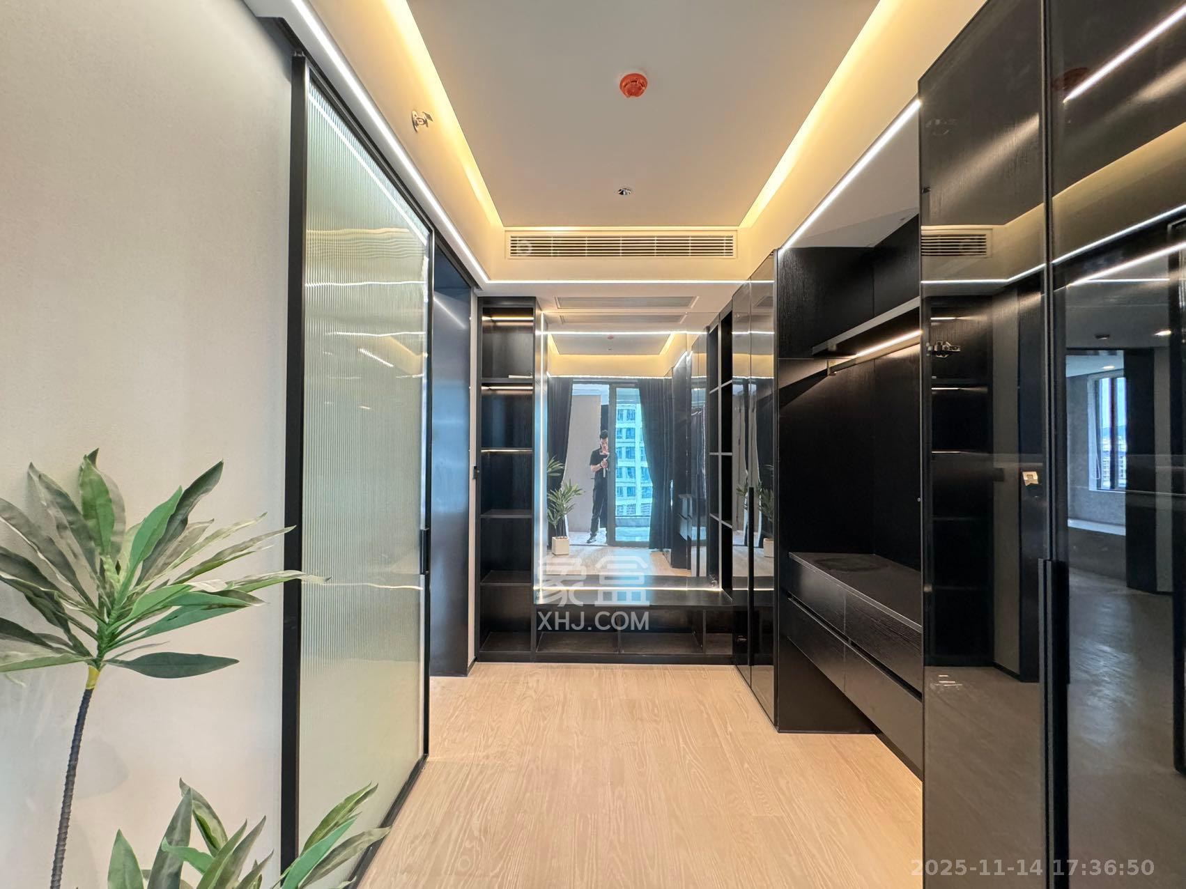 旭辉铂悦湘江  4室2厅4卫    16800.0元/月室内图