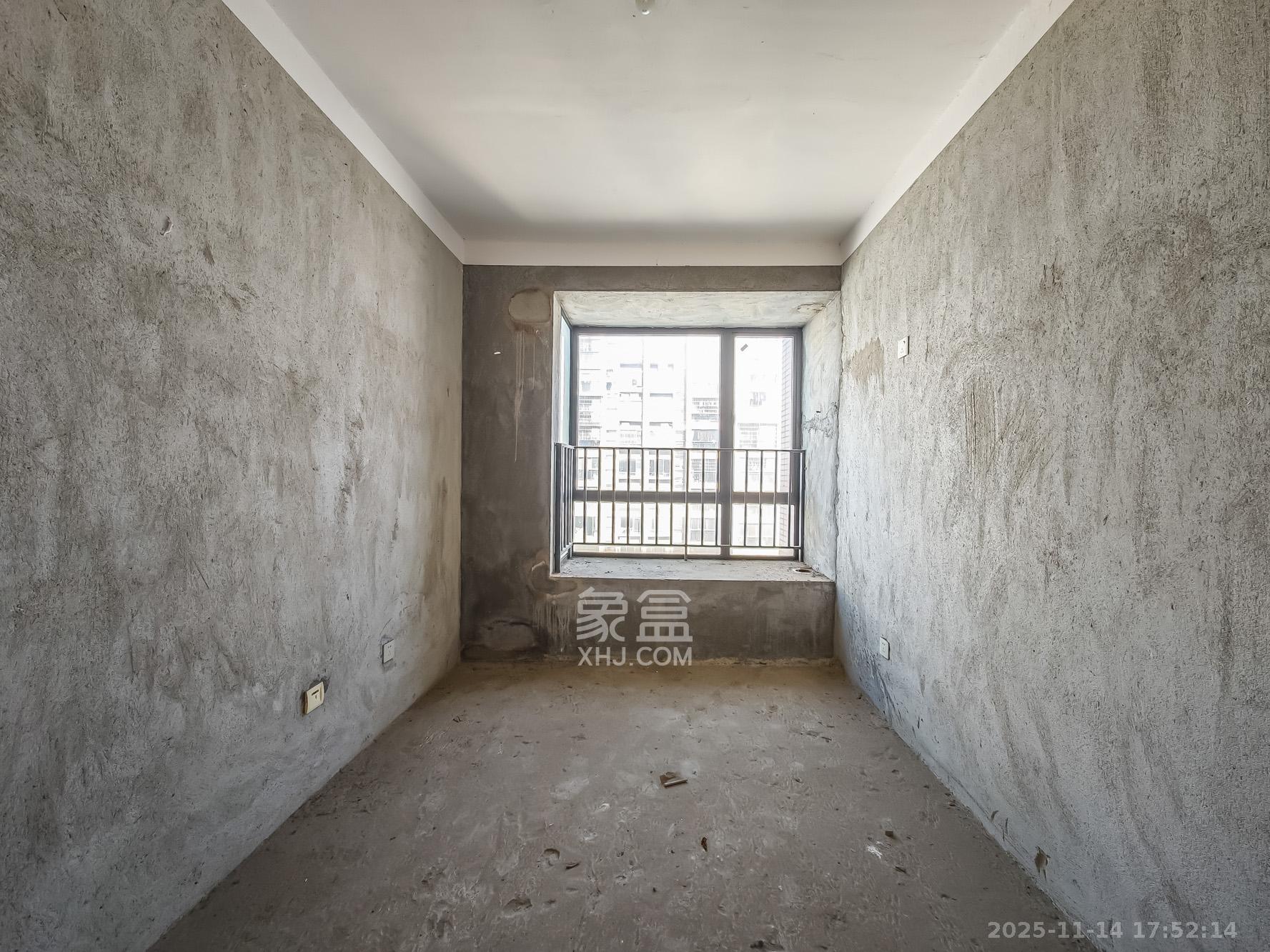 极目楚天 4室2厅2卫 90.0万 极目楚天 4室2厅2卫 90.0万卧室