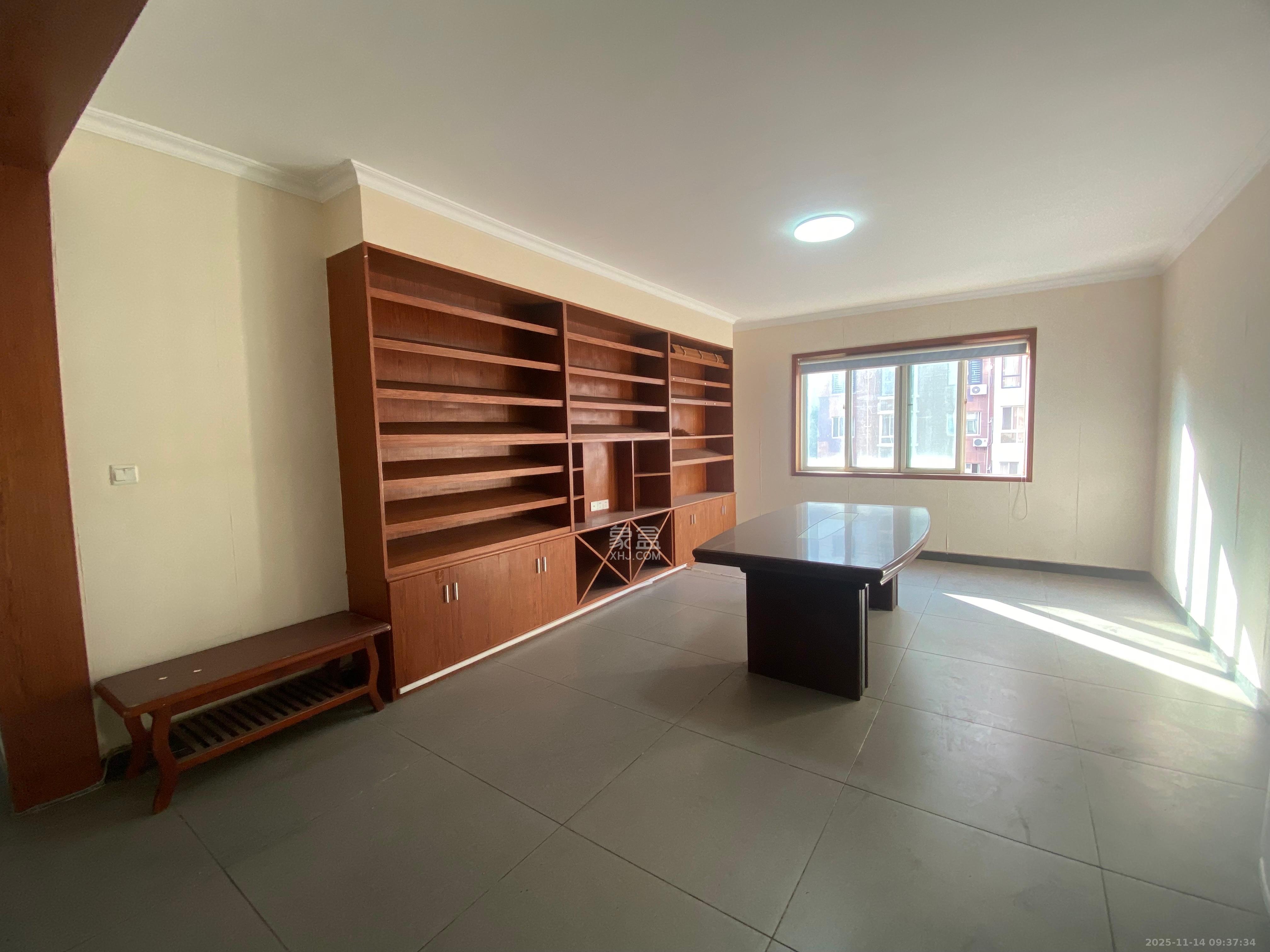 上林国际  4室1厅2卫    3200.0元/月室内图