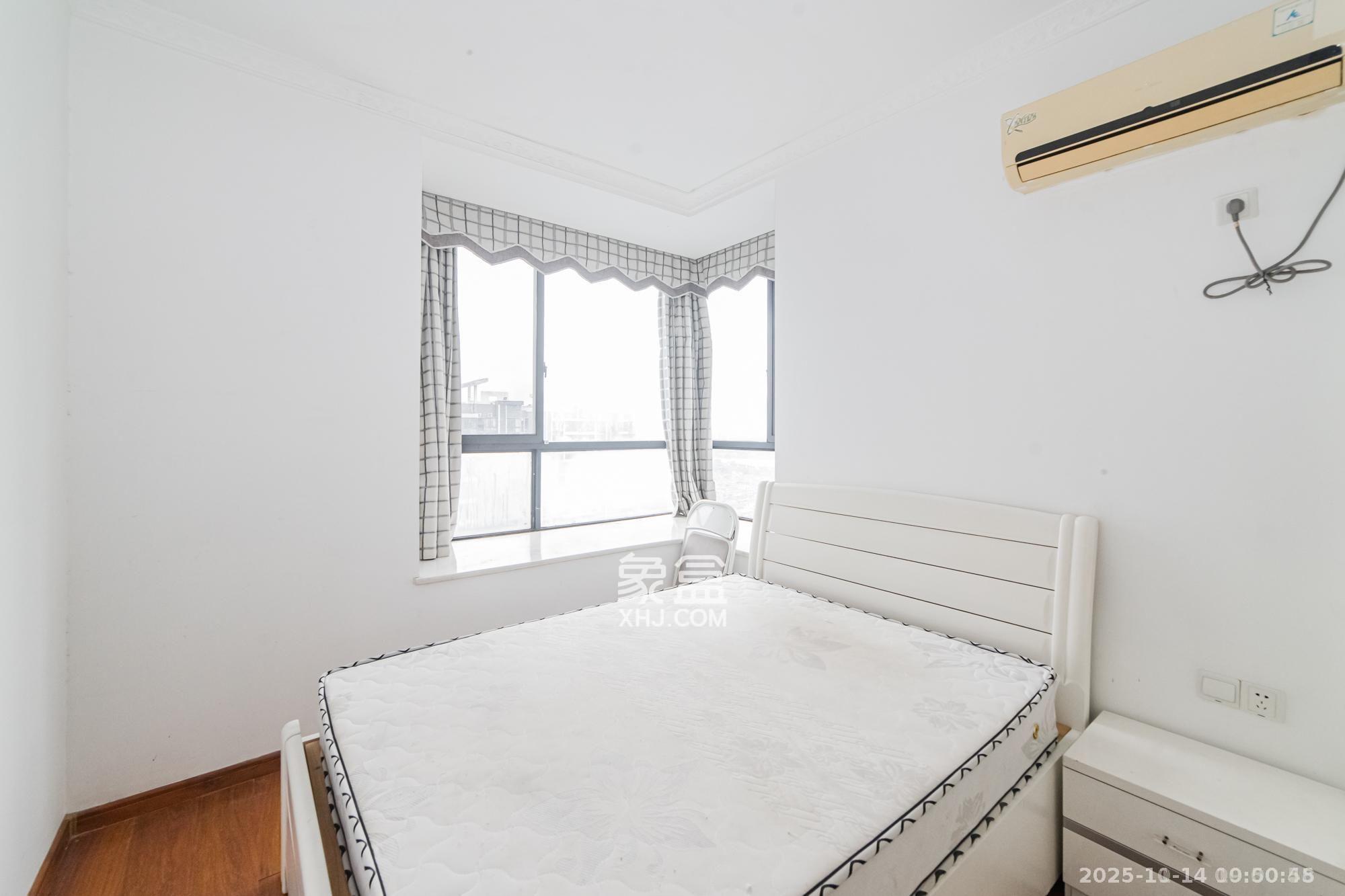 湘江世纪城赏江苑  2室1厅1卫    2000.0元/月室内图