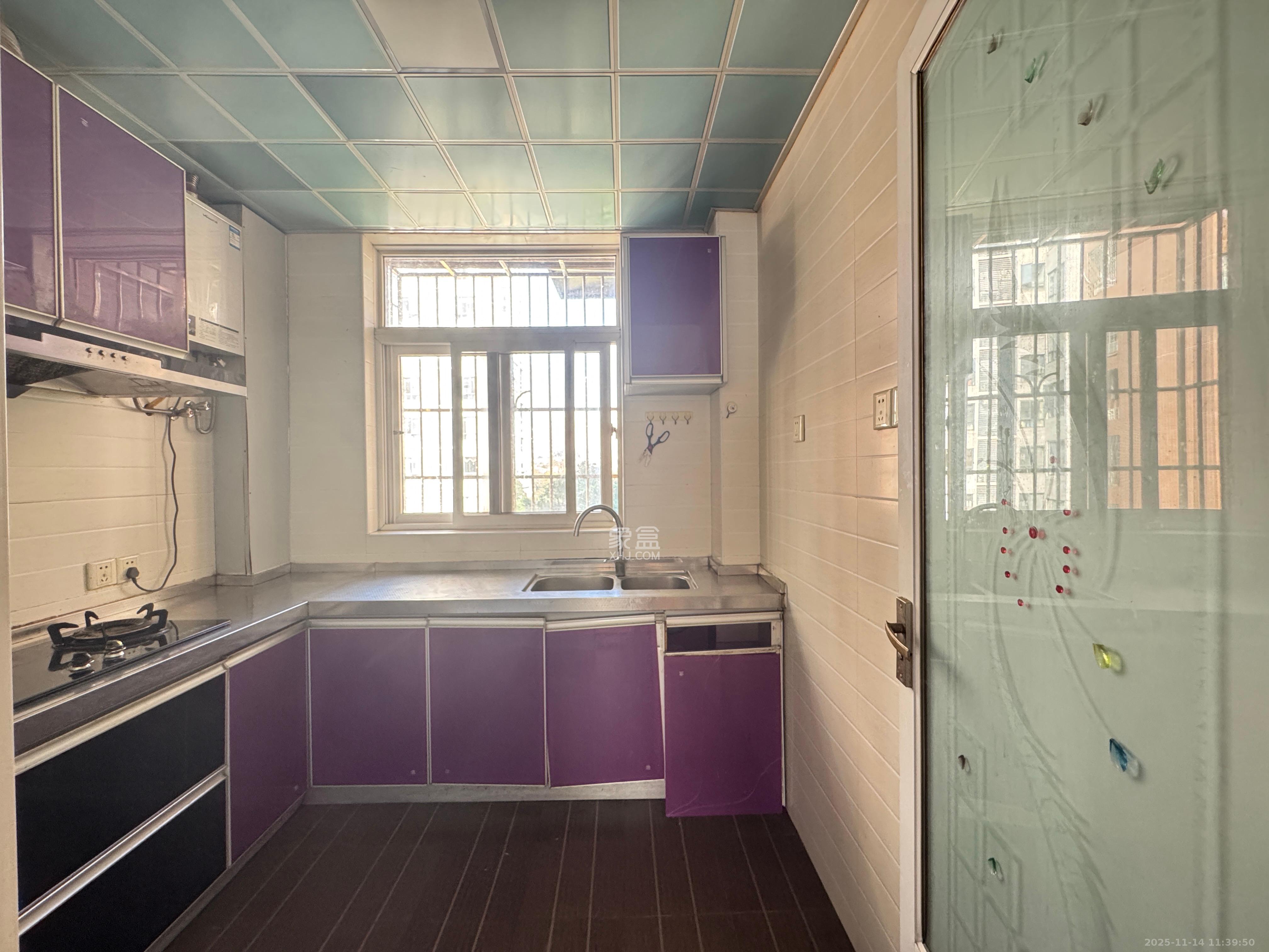 湘瑞家园 2室1厅1卫 1200.0元/月 湘瑞家园 2室1厅1卫 1200.0元/月室内图