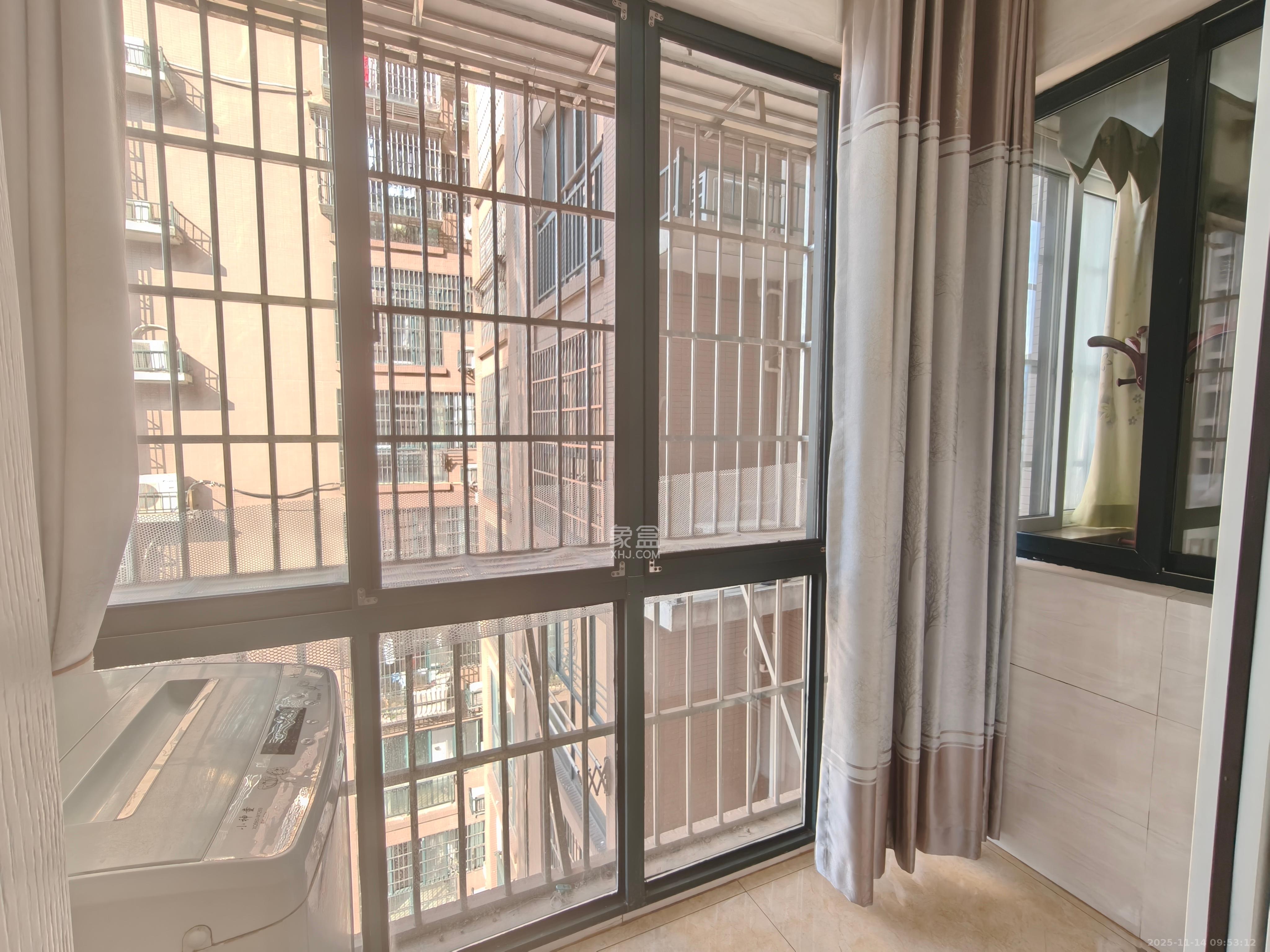 鑫科明珠  1室2厅2卫    2600.0元/月室内图