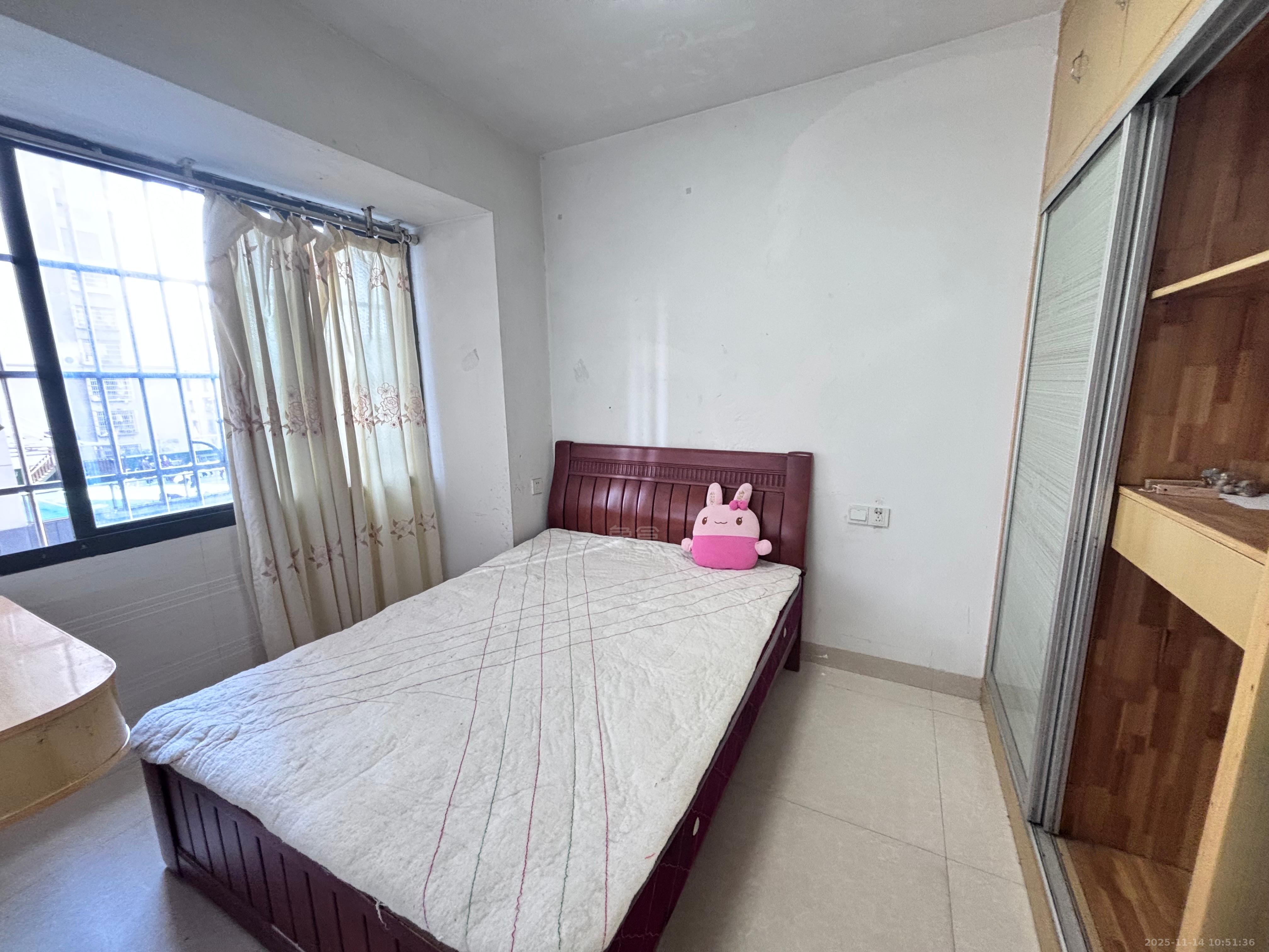 丰园大厦 2室1厅1卫 1350.0元/月 丰园大厦 2室1厅1卫 1350.0元/月室内图