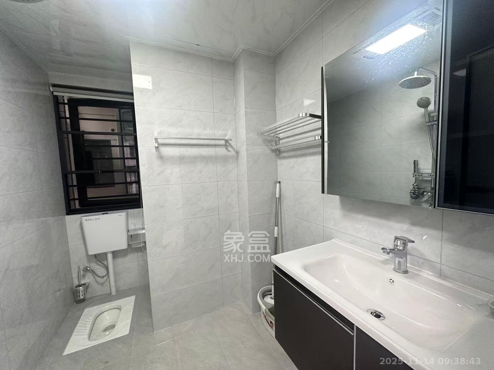 湖湘时代名邸公园壹号 2室2厅1卫 2600.0元/月 湖湘时代名邸公园壹号 2室2厅1卫 2600.0元/月室内图