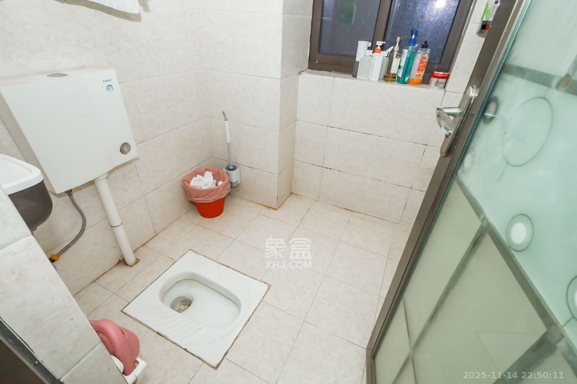 世茂外滩里(世茂铂翠湾三期) 3室2厅1卫 3400.0元/月 世茂外滩里(世茂铂翠湾三期) 3室2厅1卫 3400.0元/月室内图