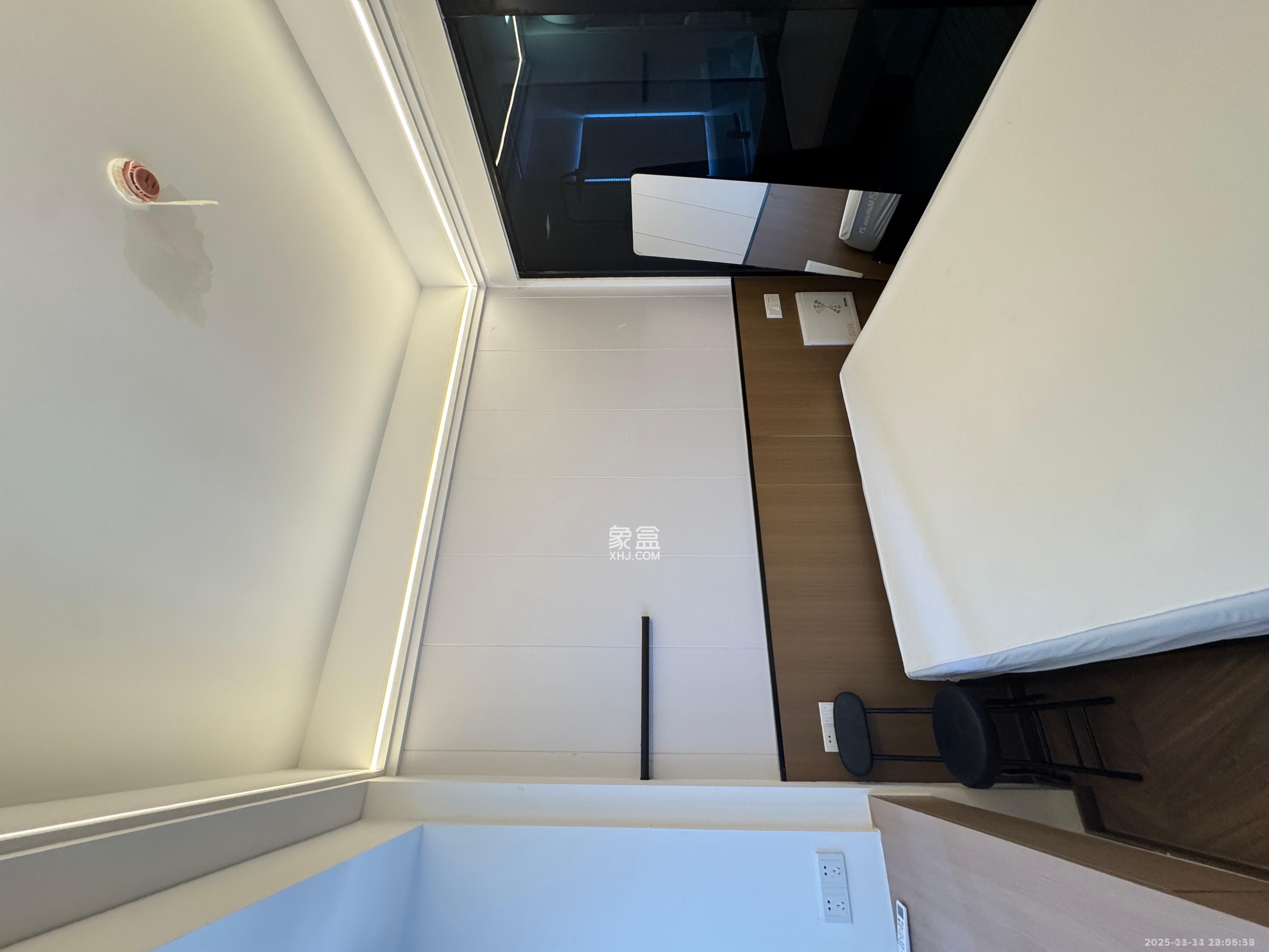 龙湖铂金岛  1室1厅1卫    1500.0元/月