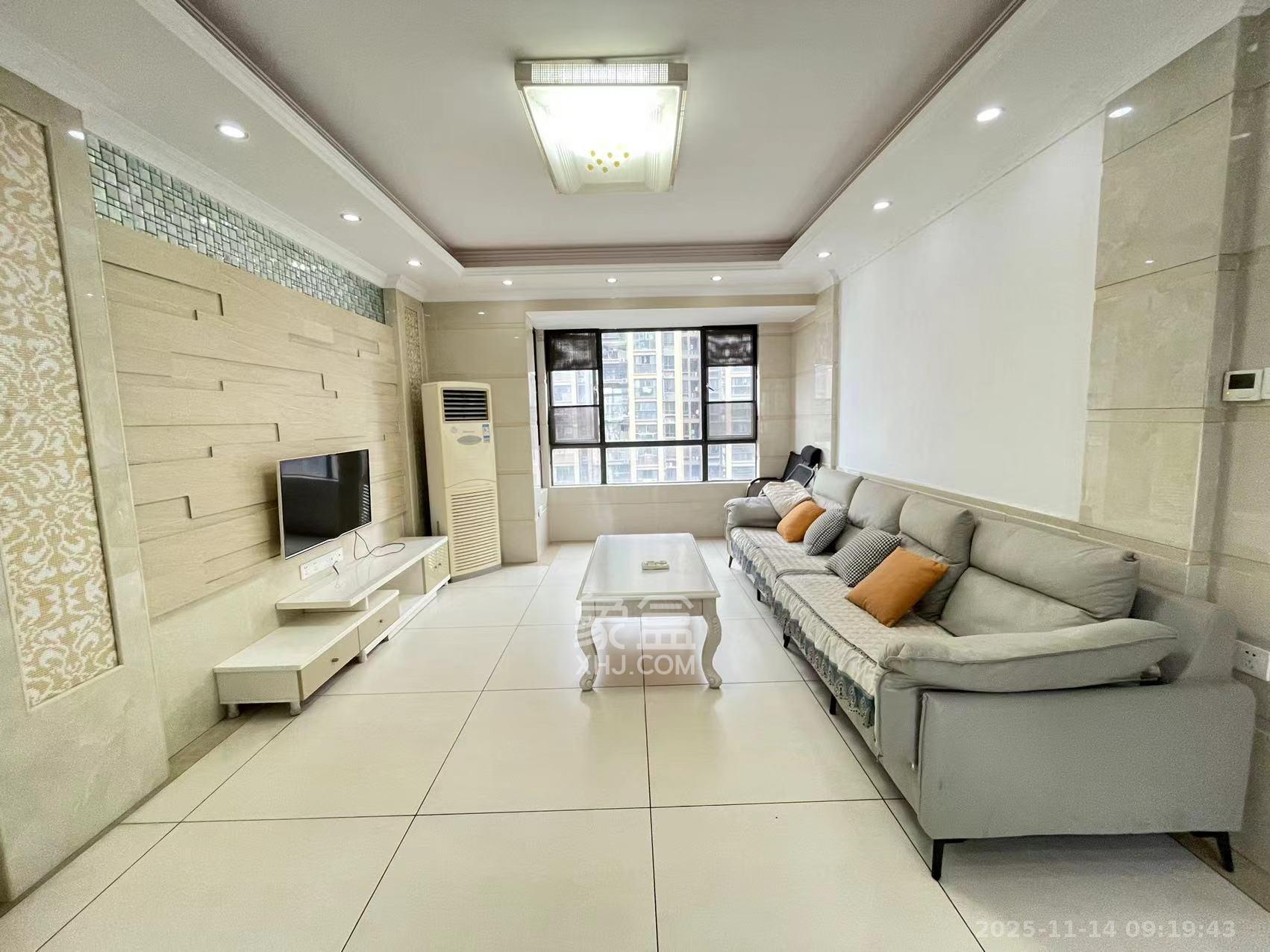 百纳广场（百纳公寓）  3室1厅1卫    3000.0元/月