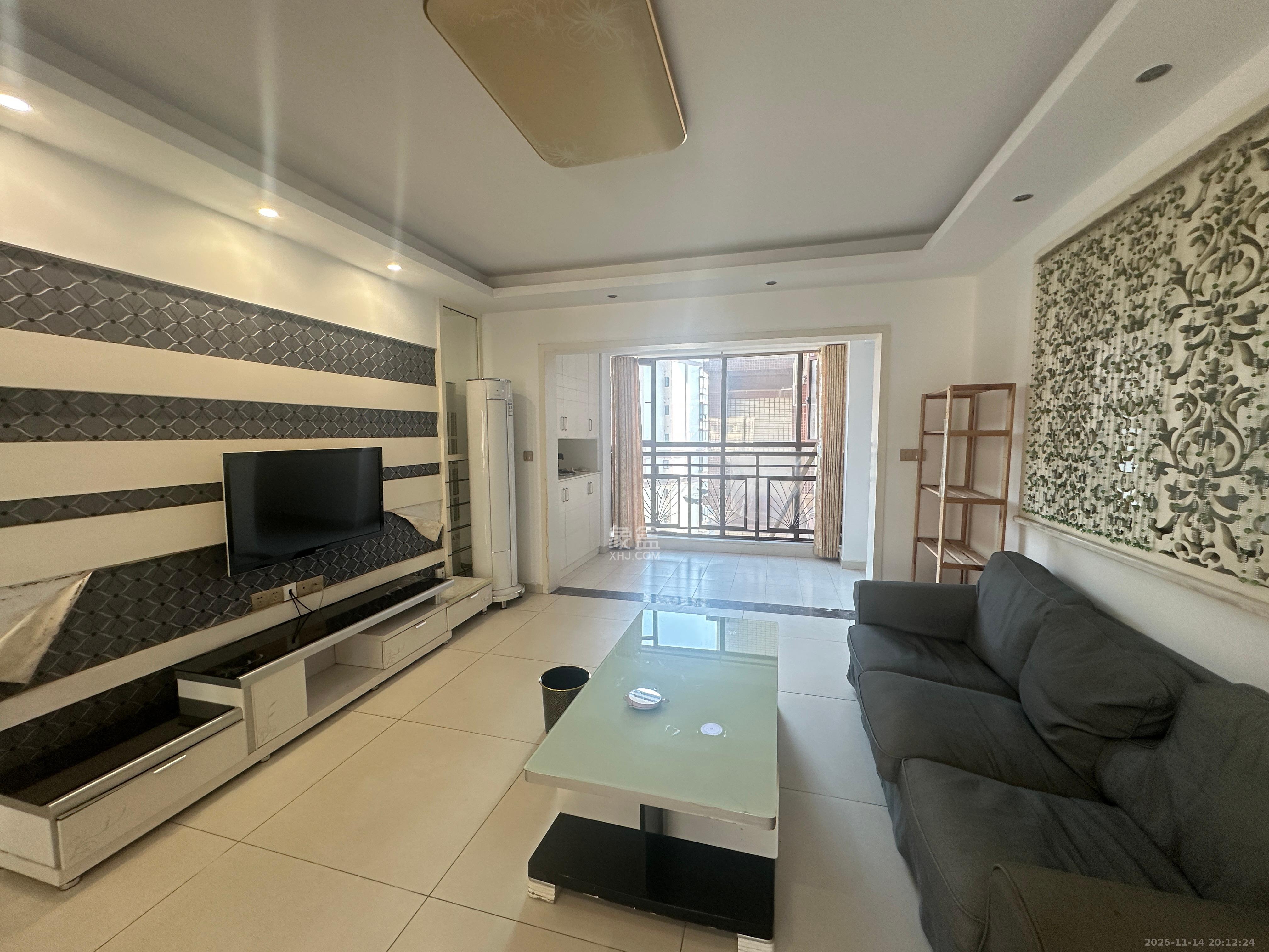 高信向日葵  3室2厅1卫    2800.0元/月