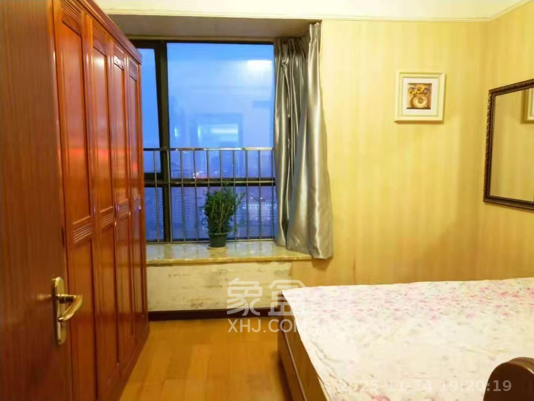 盛世美居荷园 3室2厅2卫 3900.0元/月 盛世美居荷园 3室2厅2卫 3900.0元/月室内图