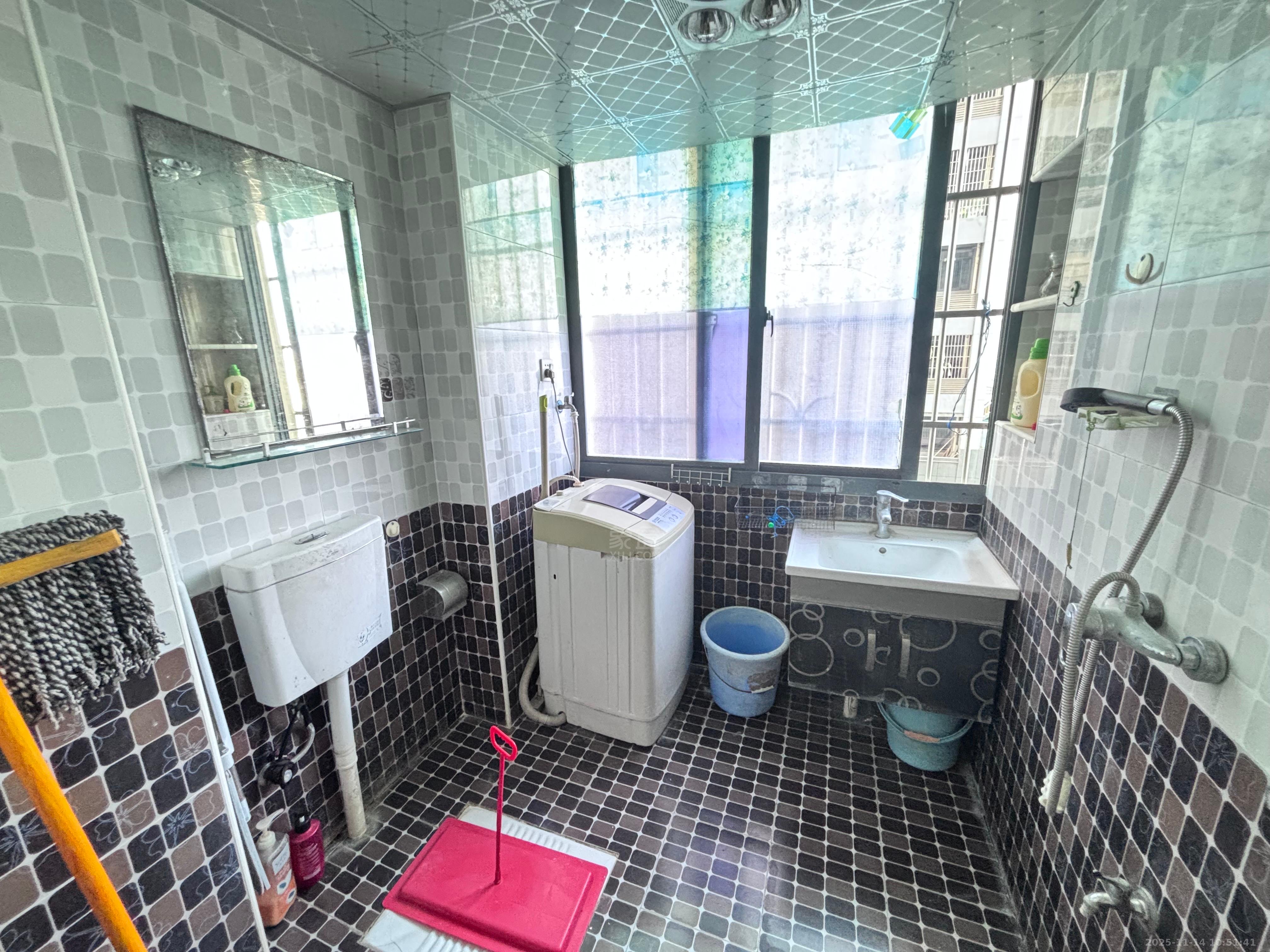 丰园大厦 2室1厅1卫 1350.0元/月 丰园大厦 2室1厅1卫 1350.0元/月室内图