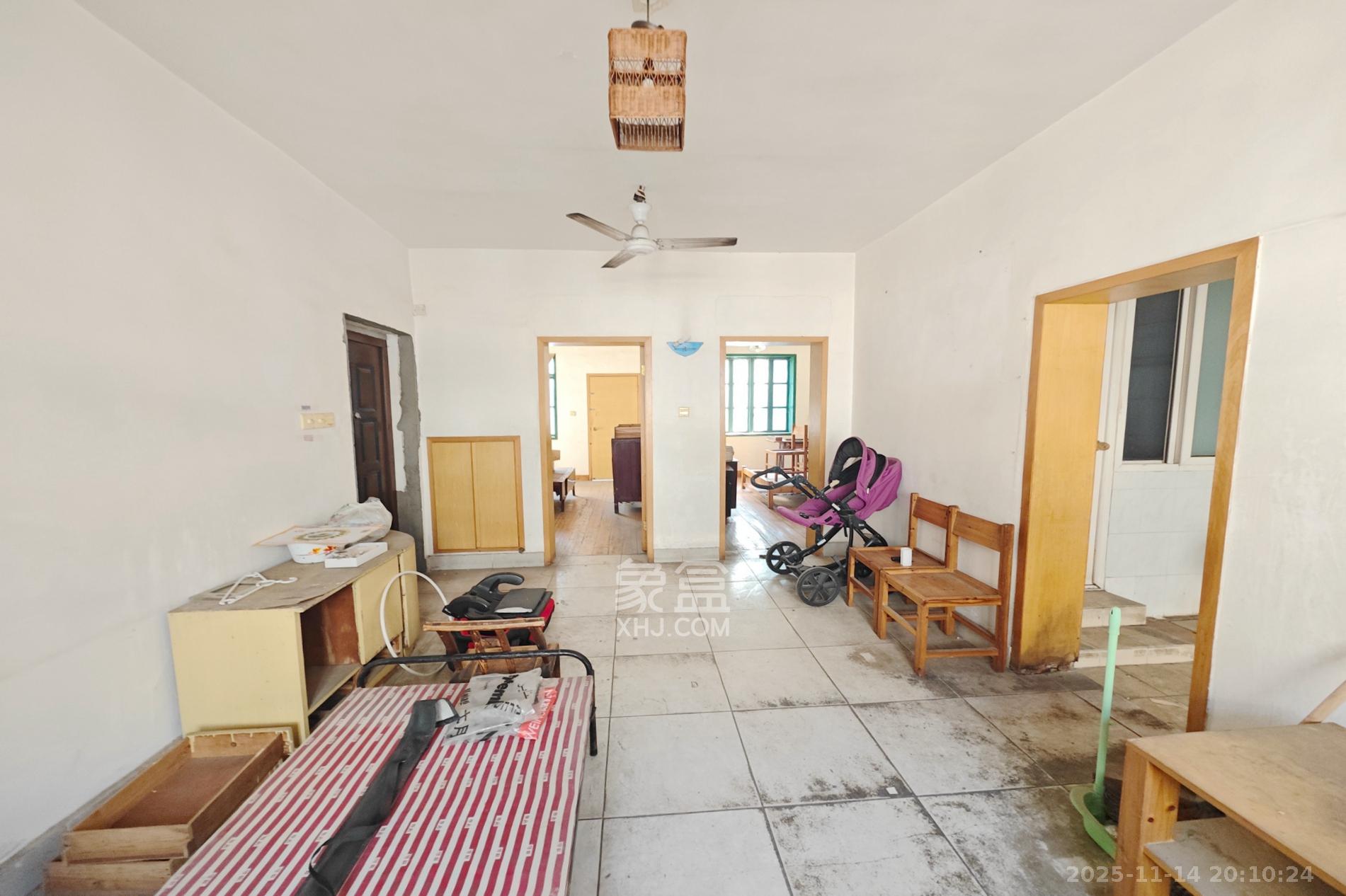 王公塘社区  2室1厅1卫    40.0万客厅