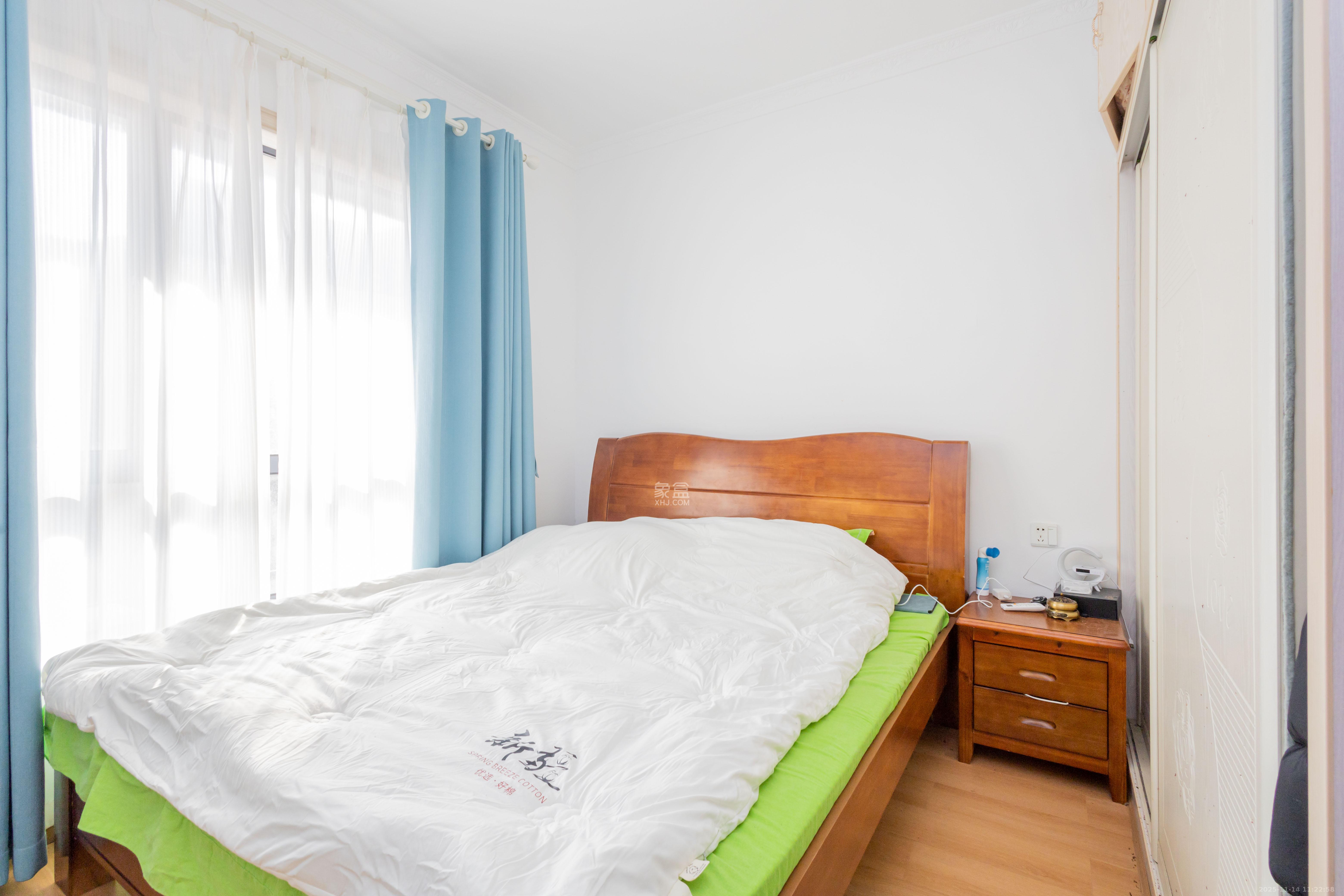 中国铁建国际城二期  3室2厅1卫    43.8万卧室