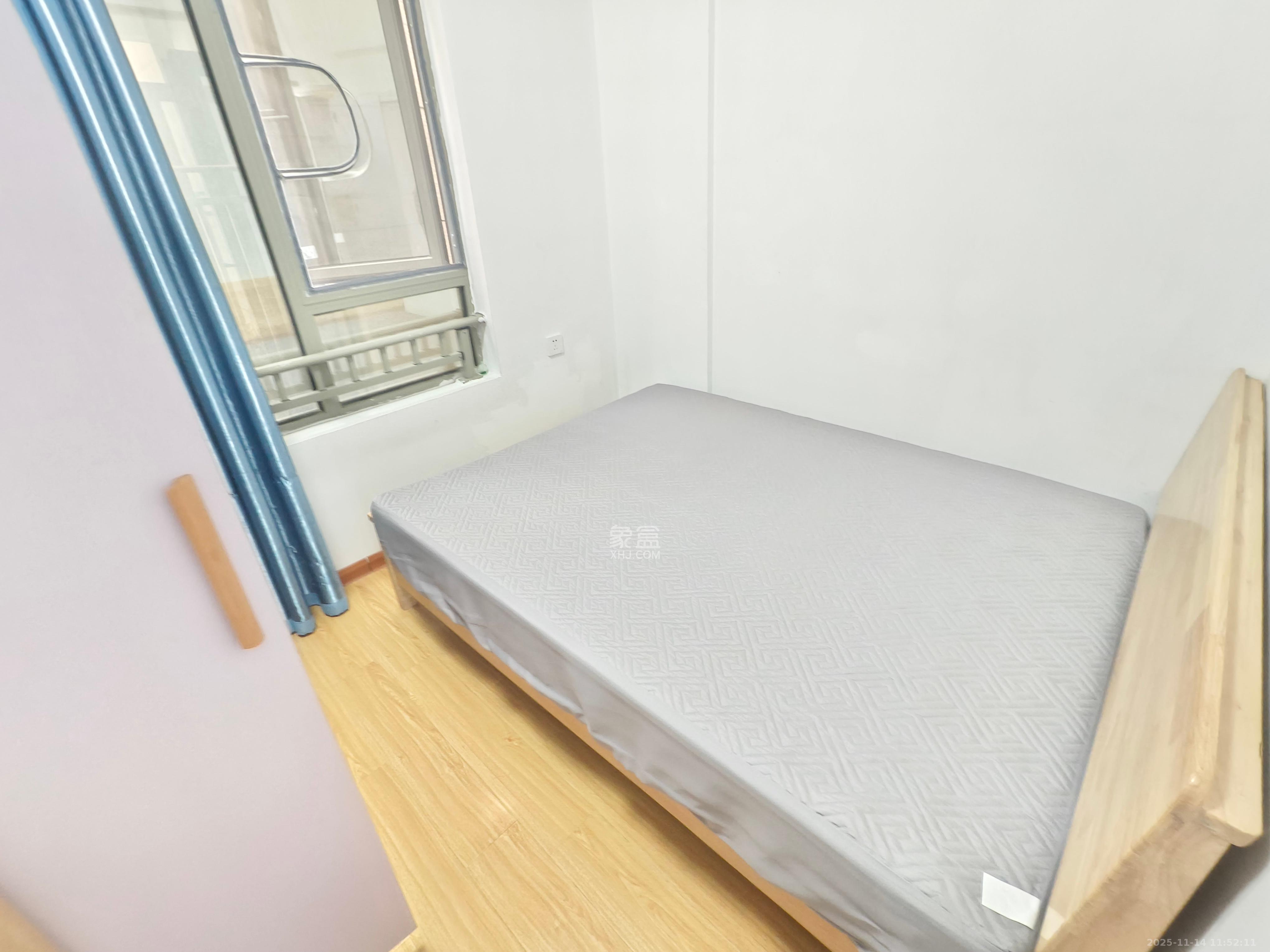 梅溪湖金茂湾  3室2厅2卫    3000.0元/月室内图