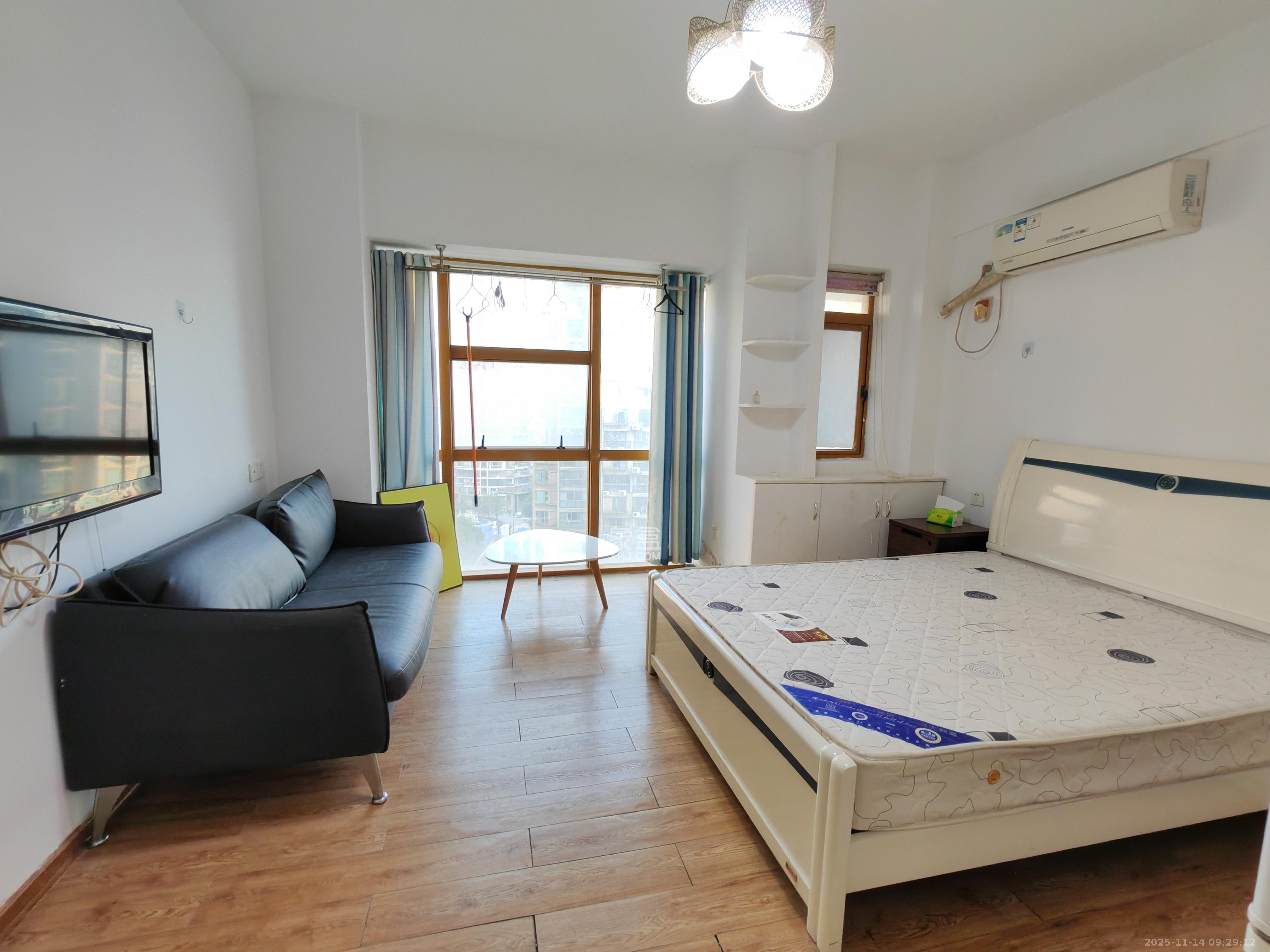 天健芙蓉盛世一期  1室0厅1卫    1450.0元/月室内图