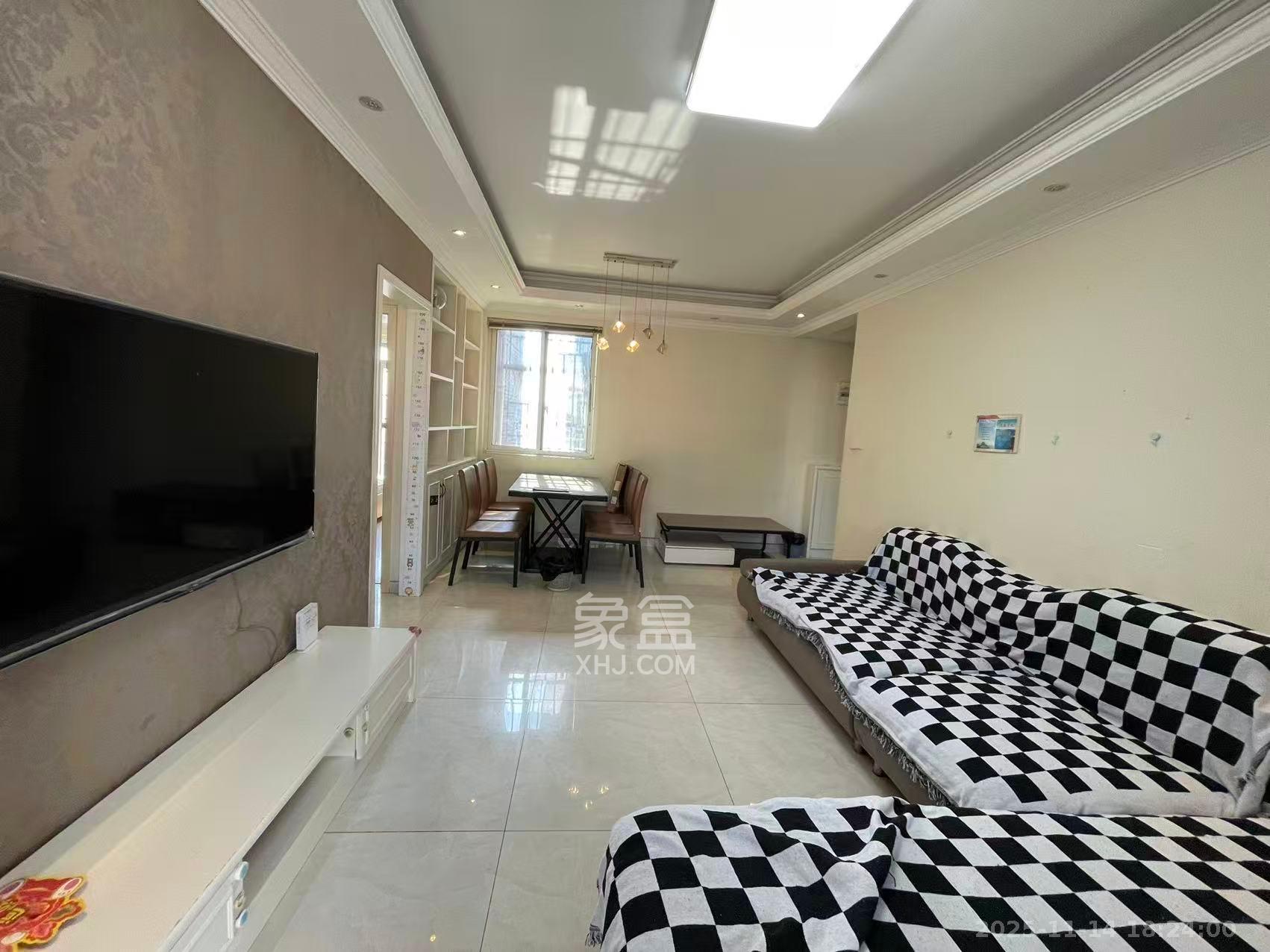 鑫科明珠  1室2厅1卫    2200.0元/月室内图