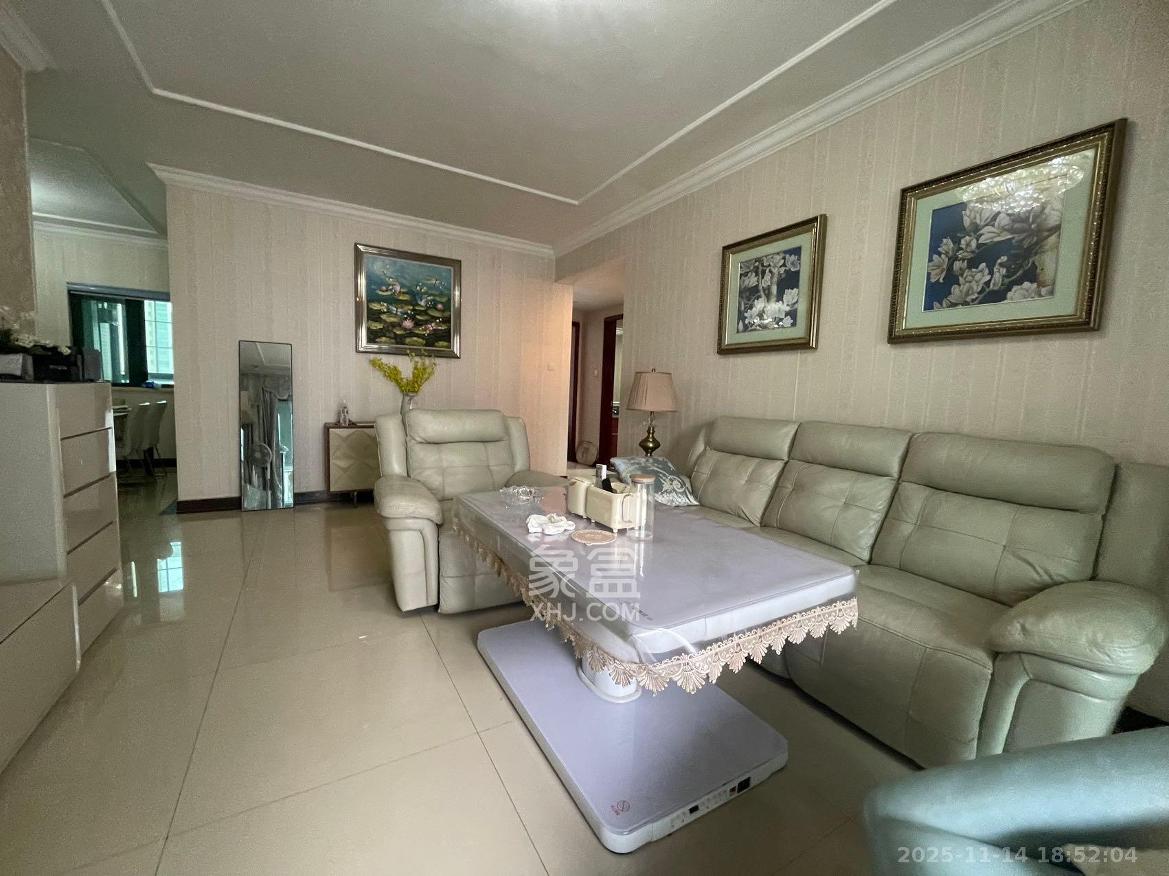 恒大雅苑 4室2厅2卫 3200.0元/月 恒大雅苑 4室2厅2卫 3200.0元/月室内图