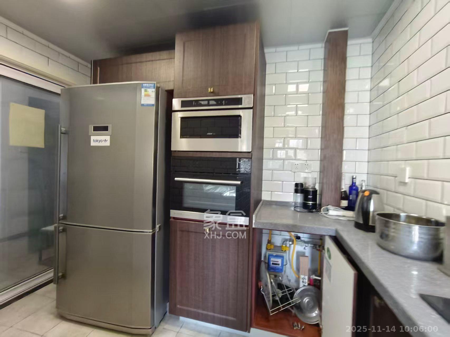 美洲故事高层  6室2厅2卫    5500.0元/月室内图