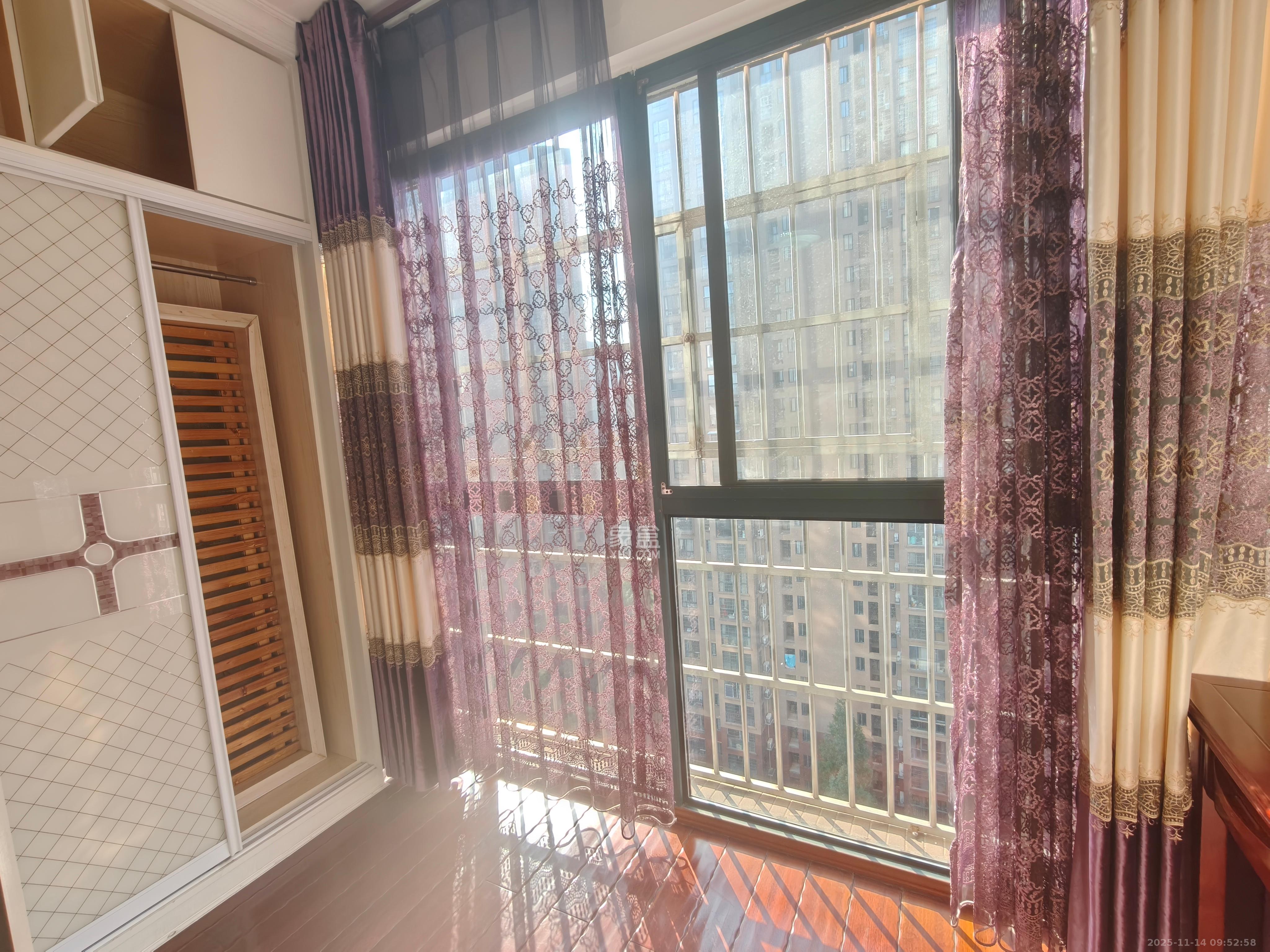 鑫科明珠  1室2厅2卫    2600.0元/月室内图