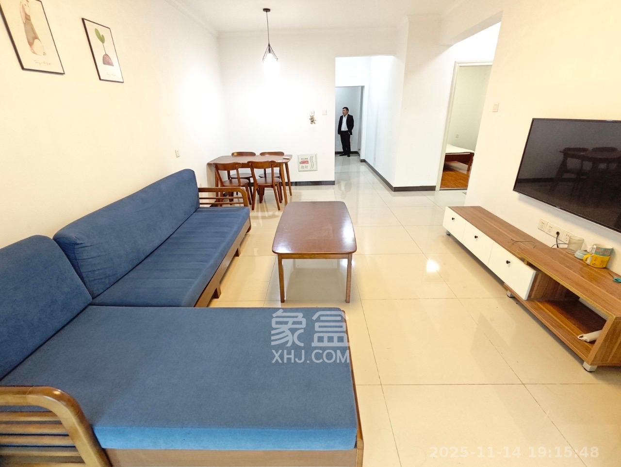 西韵佳苑  2室2厅1卫    2500.0元/月室内图