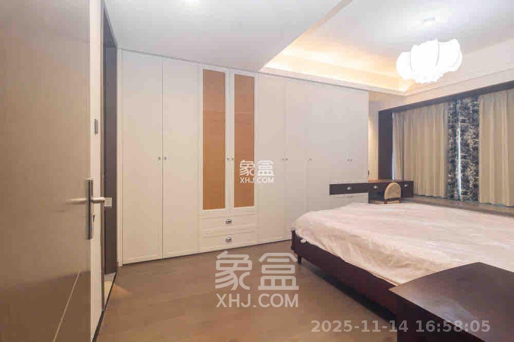 美的云樾 4室1厅2卫 6000.0元/月 美的云樾 4室1厅2卫 6000.0元/月室内图