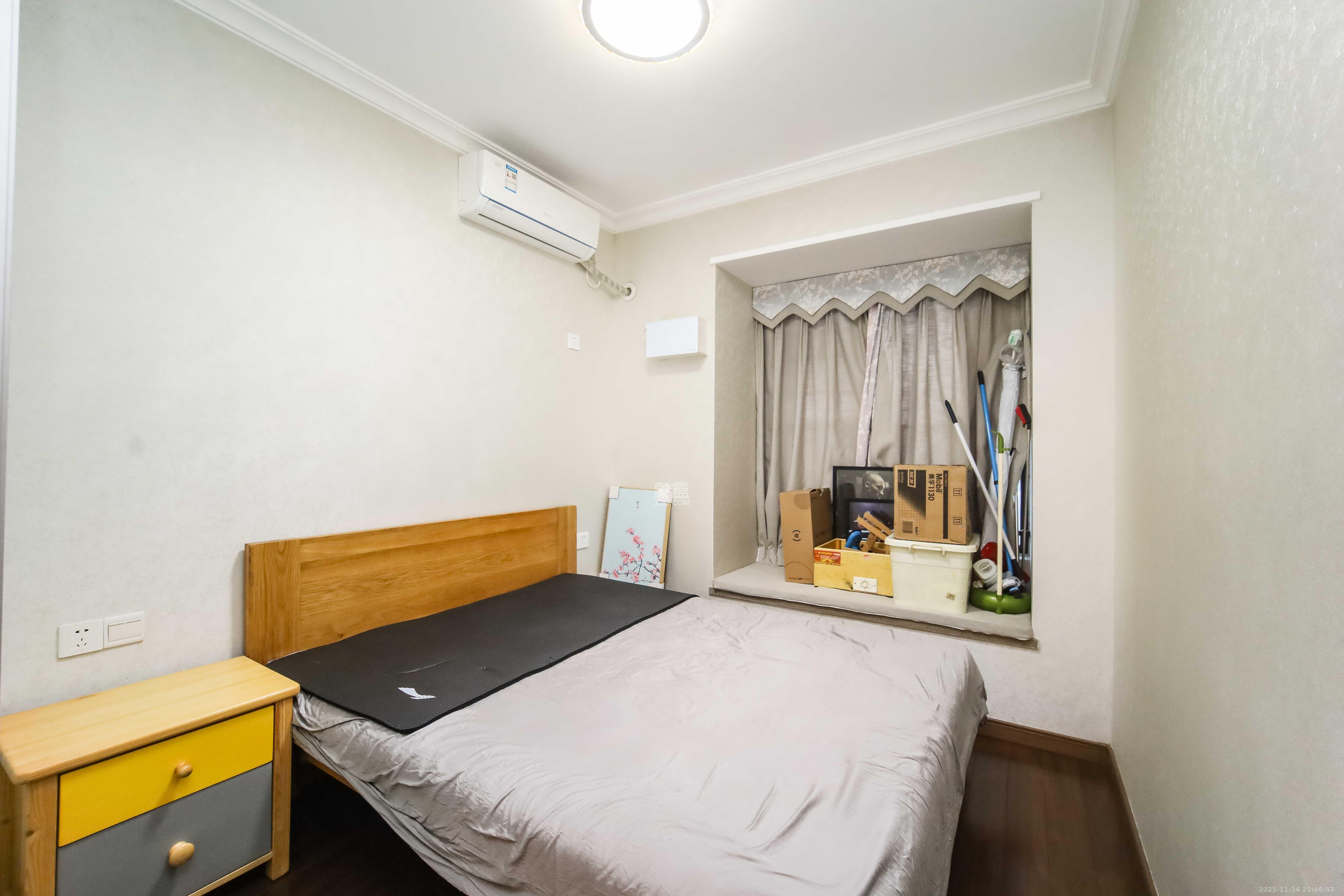 万科金域蓝湾  4室2厅2卫    185.0万卧室