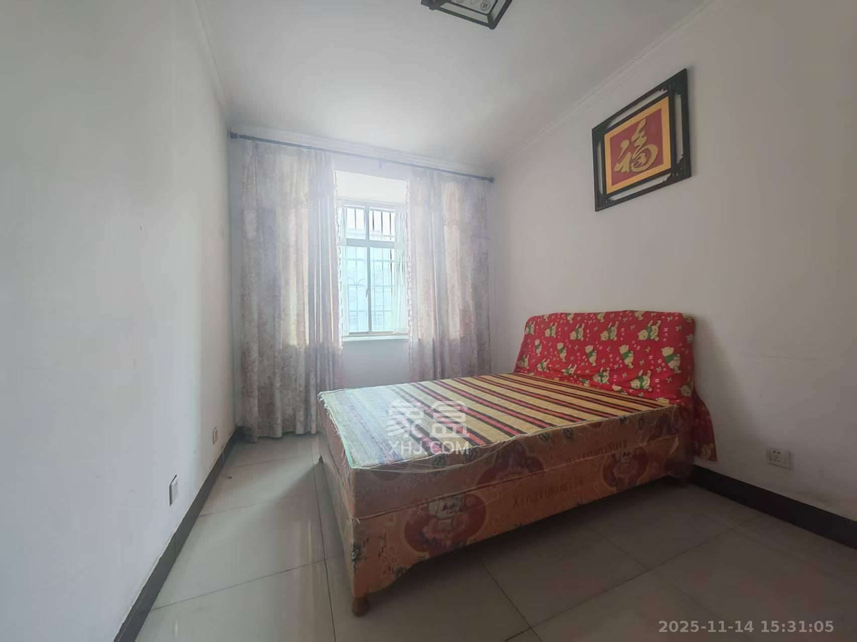 兴联母山小区  2室1厅1卫    1300.0元/月室内图