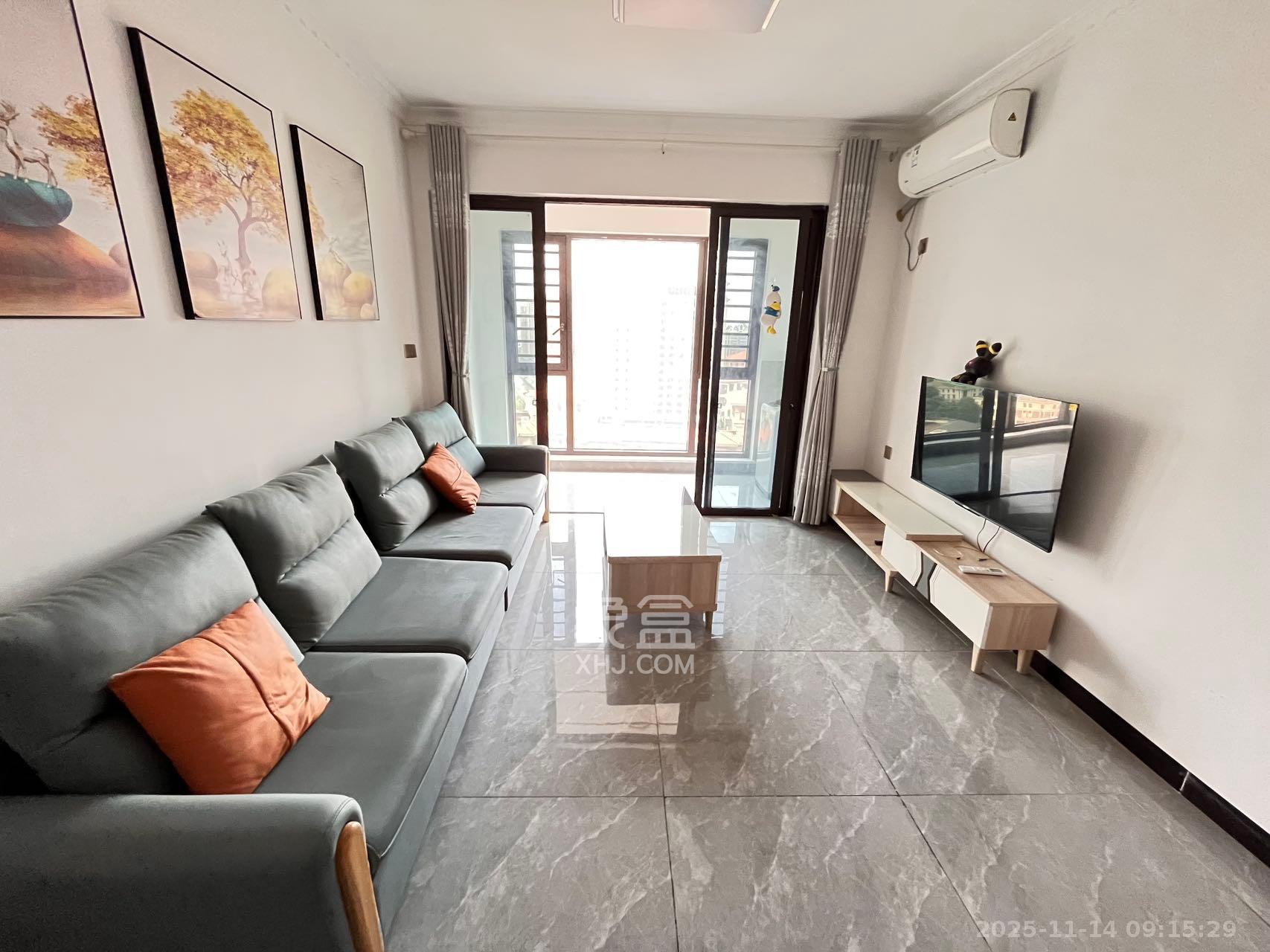 长房明宸府  3室1厅1卫    2300.0元/月