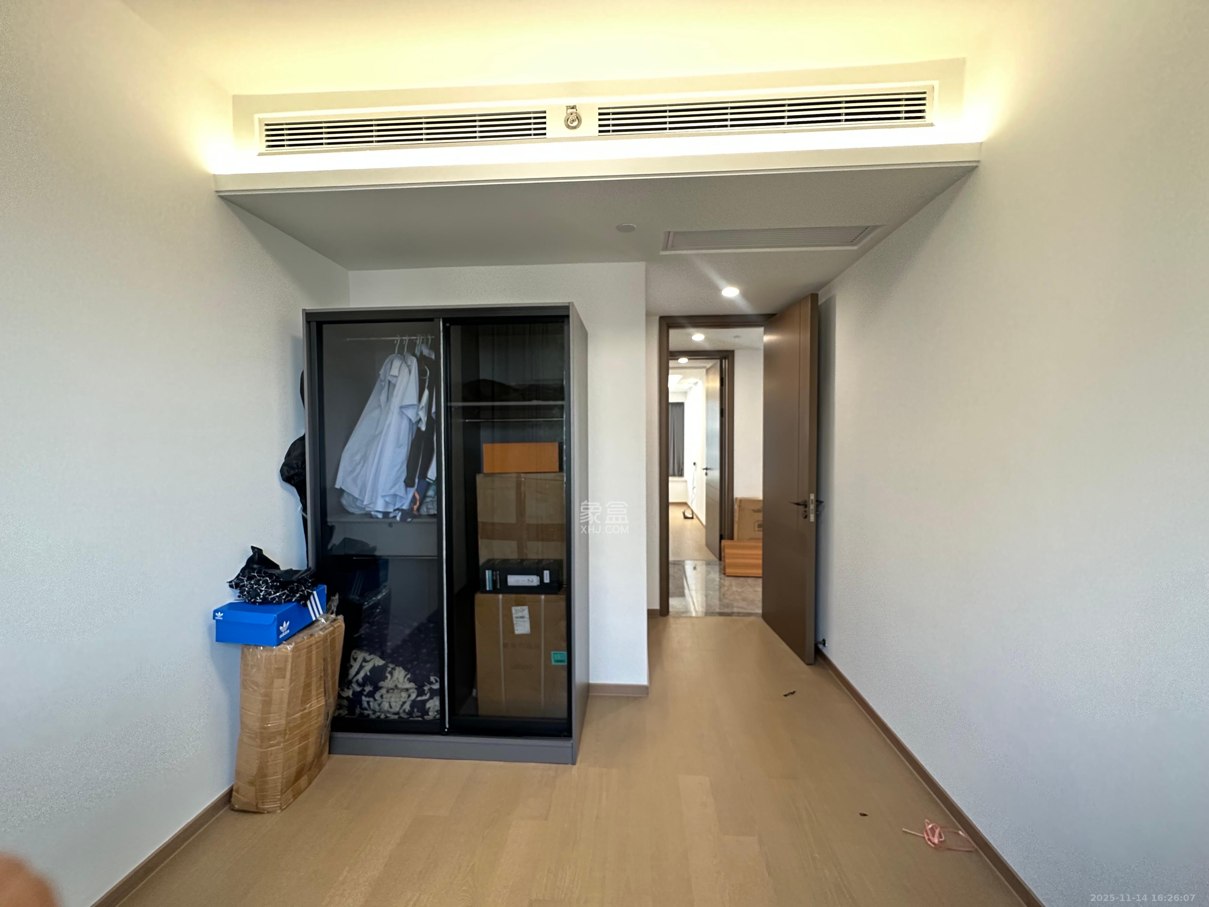 滨江府1913  4室2厅2卫    9000.0元/月室内图