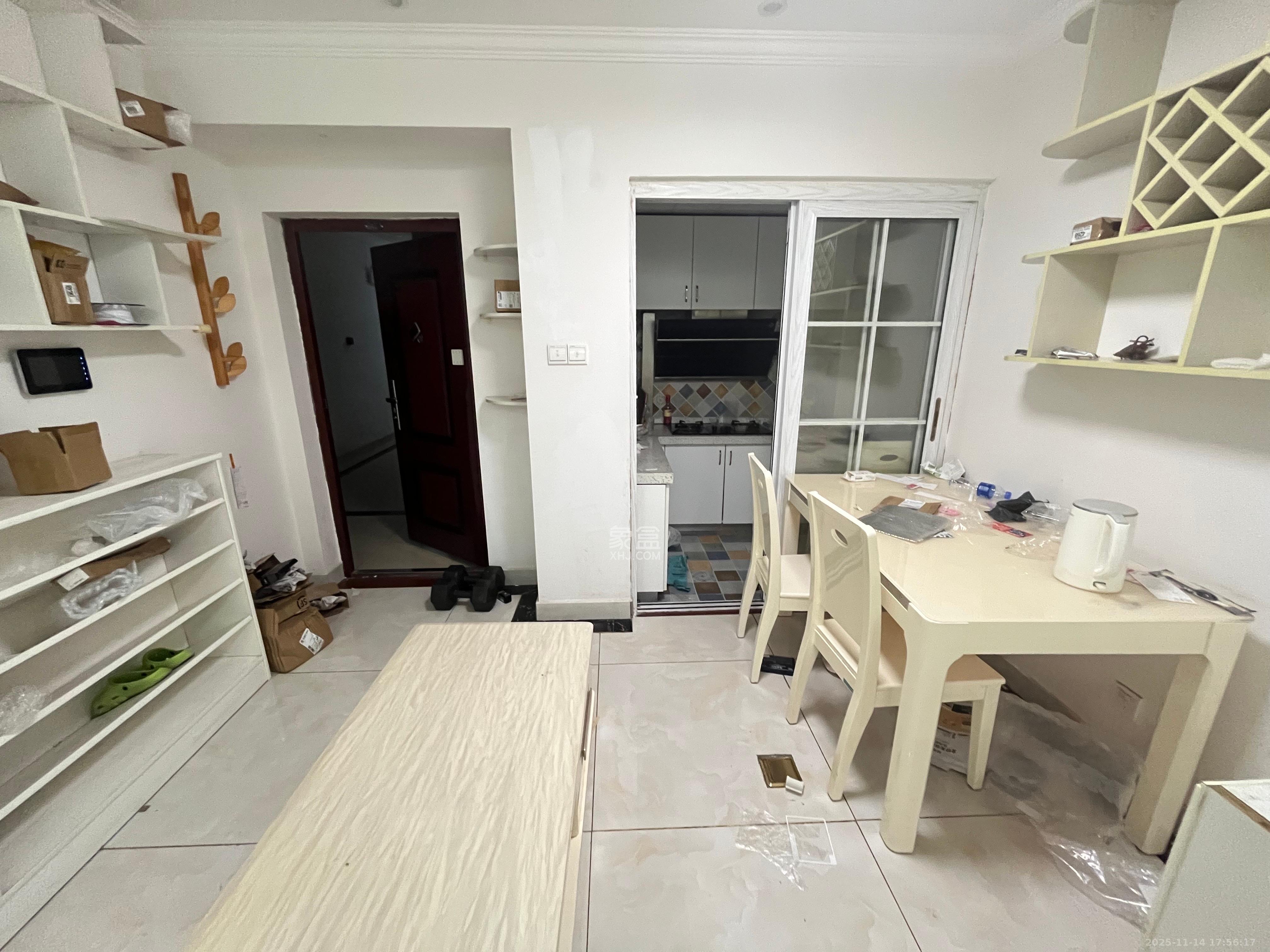 钱隆世家  1室0厅0卫    2000.0元/月室内图