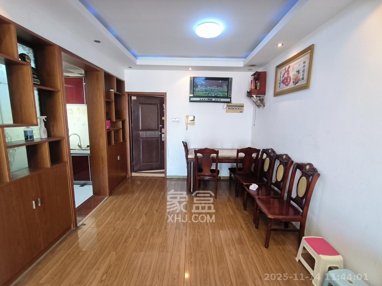 巢之恋 3室2厅2卫 2200.0元/月 巢之恋 3室2厅2卫 2200.0元/月室内图