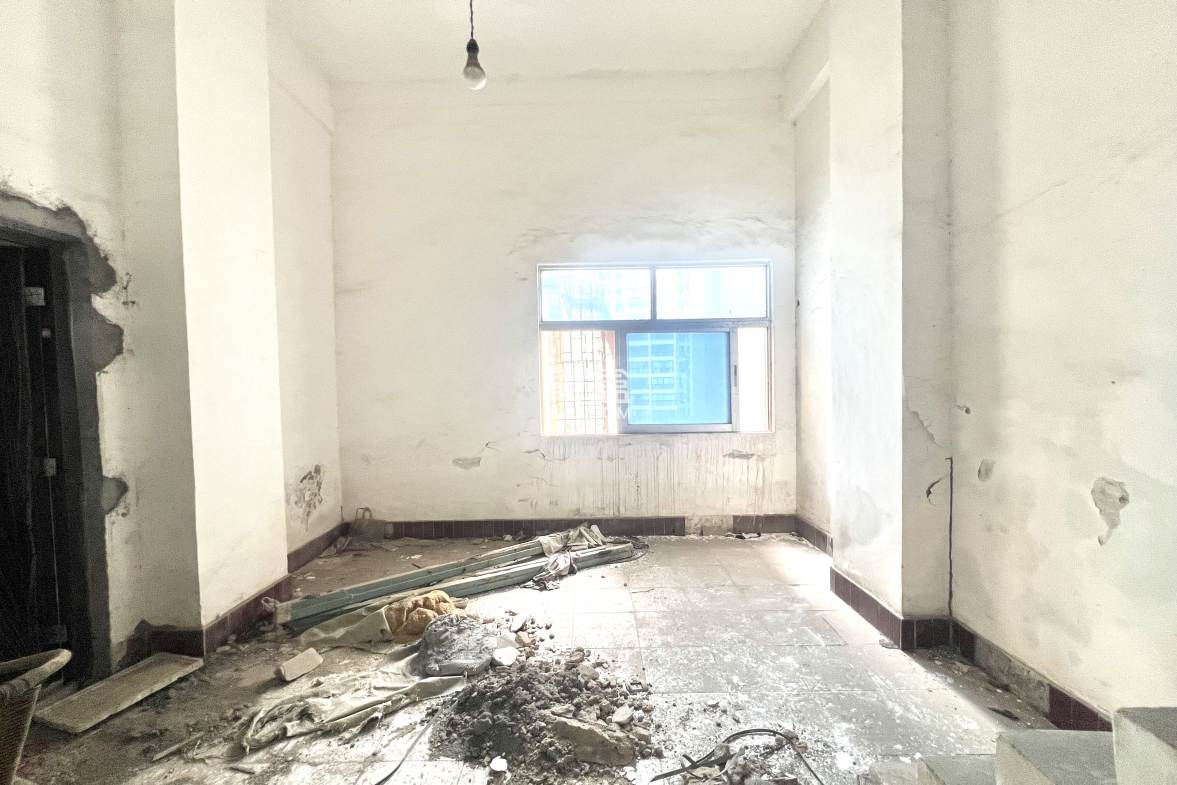 宝迪花苑 1室1厅1卫 32.0万 宝迪花苑 1室1厅1卫 32.0万客厅