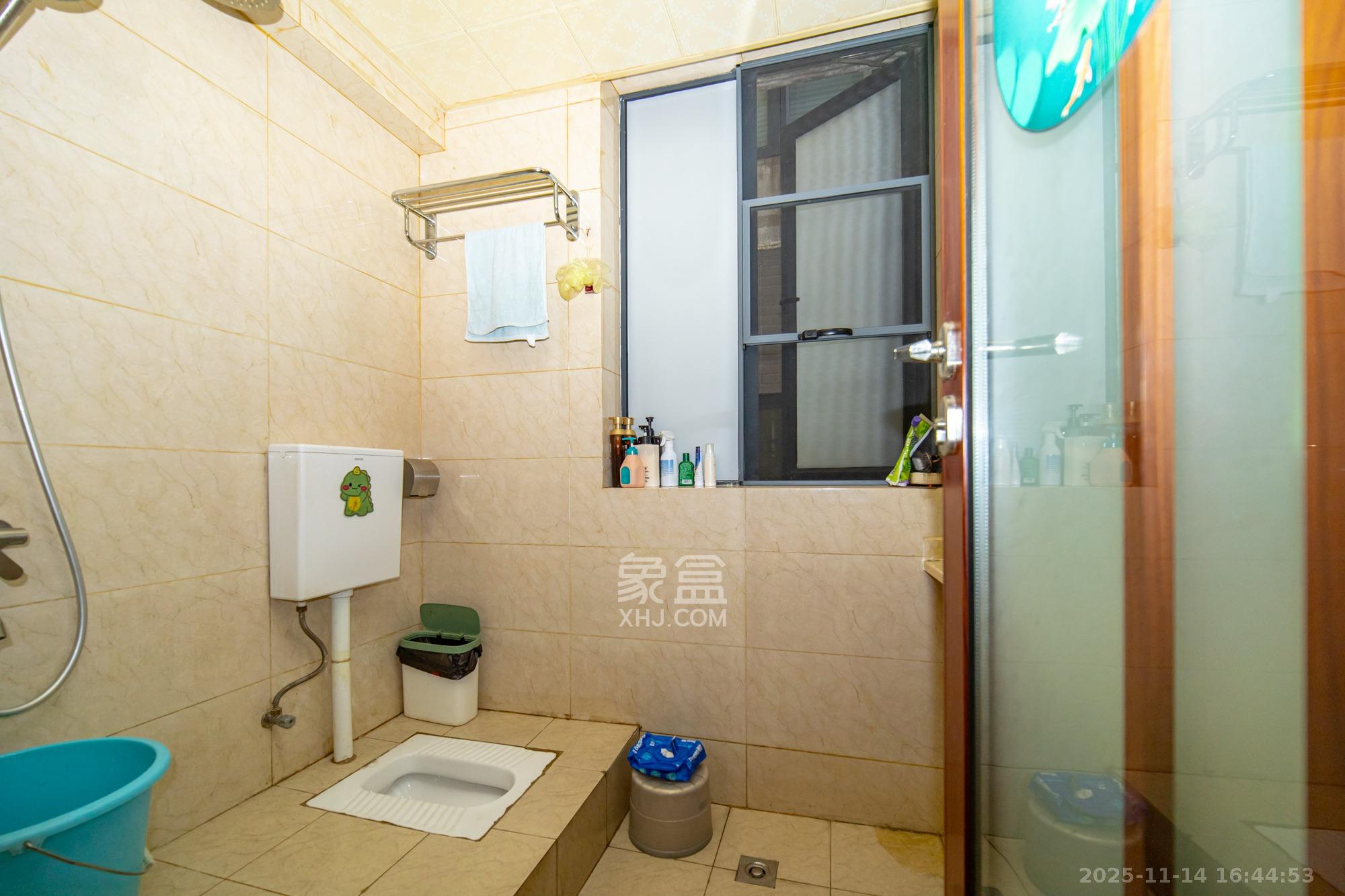 美林水郡 4室2厅2卫 207.0万 美林水郡 4室2厅2卫 207.0万卫生间