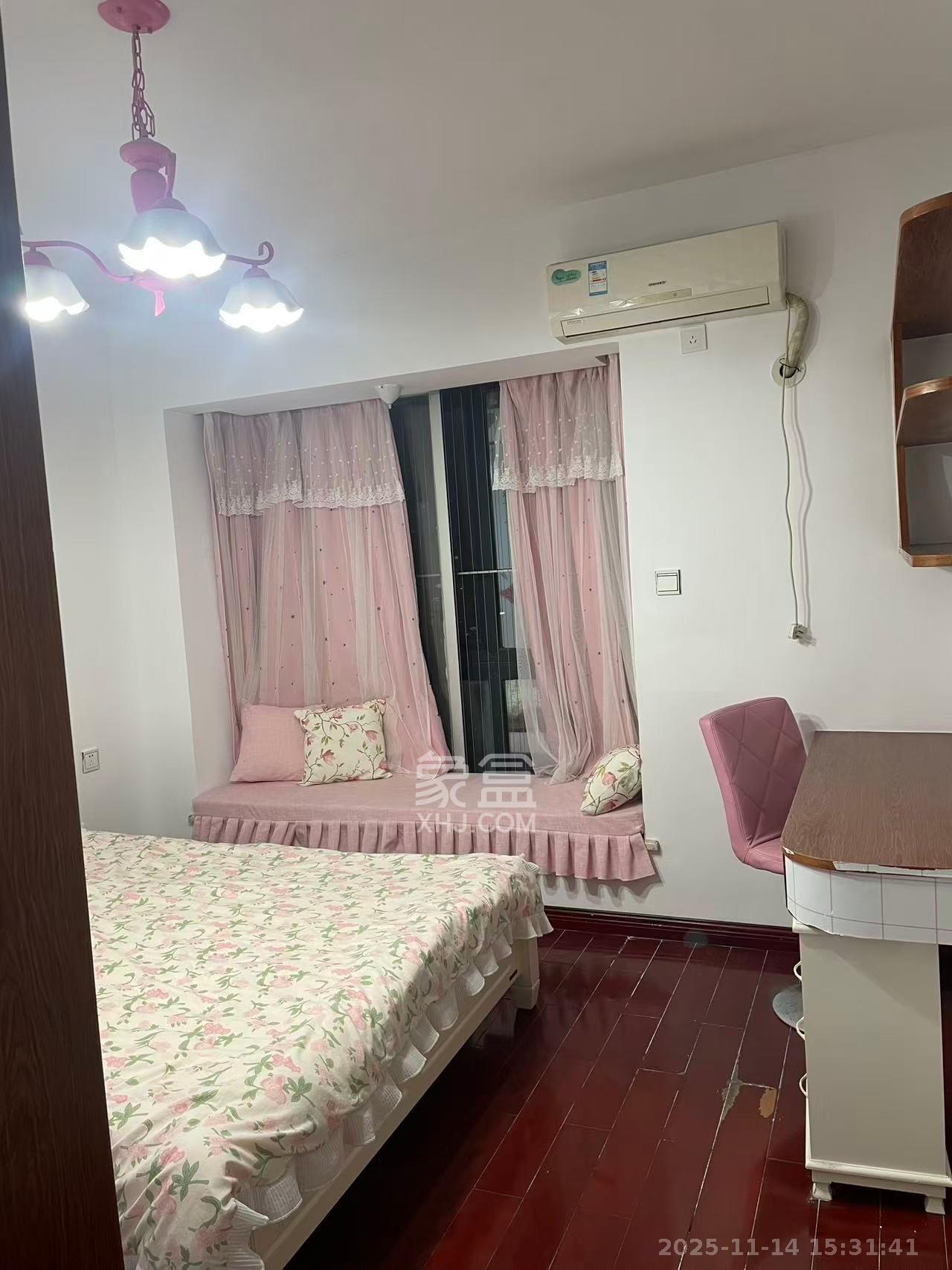 高鑫麓城  3室2厅2卫    3000.0元/月室内图